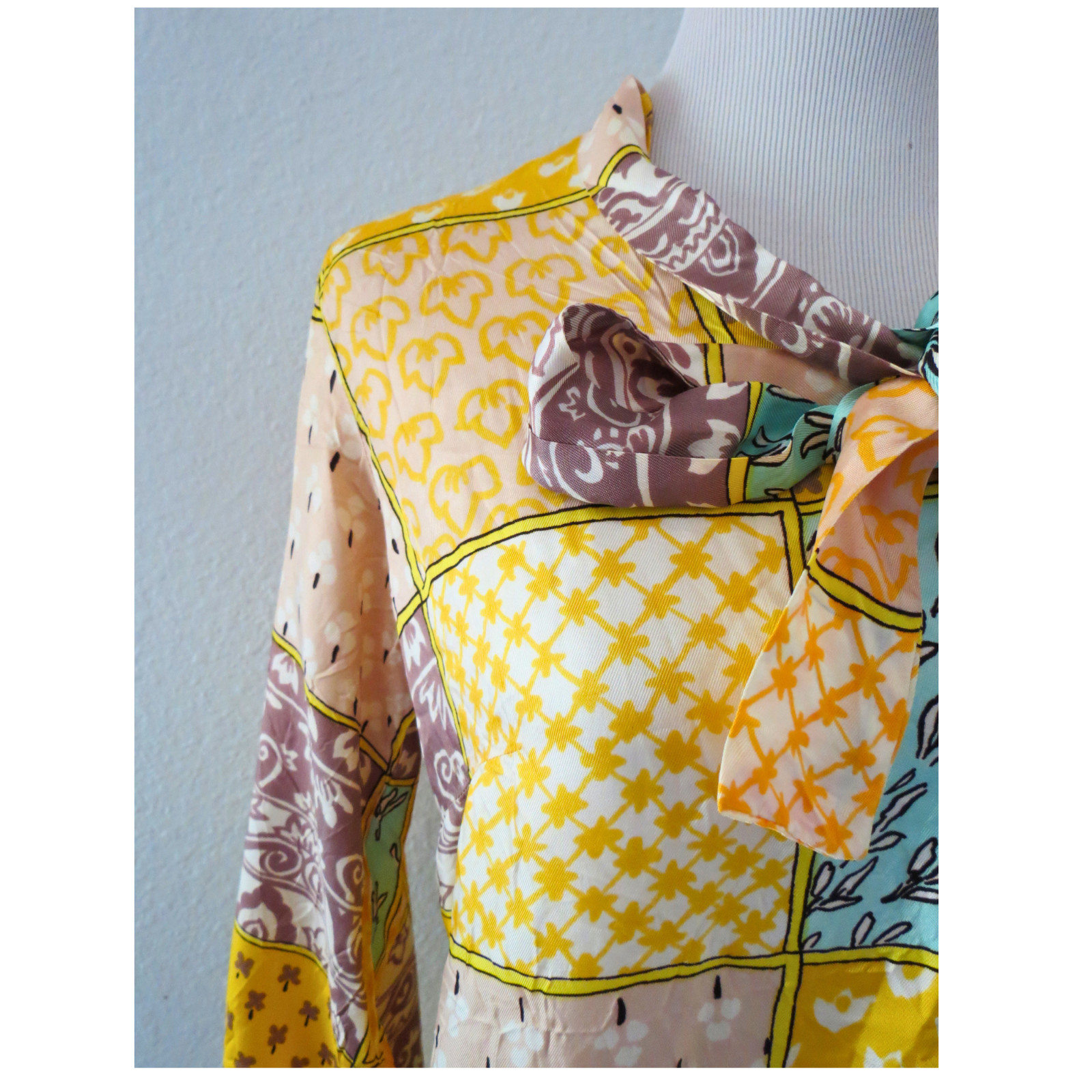 Vintage 60s Groovy Blouse – Long Sleeve Psychedelic Print Mod Top – Medium