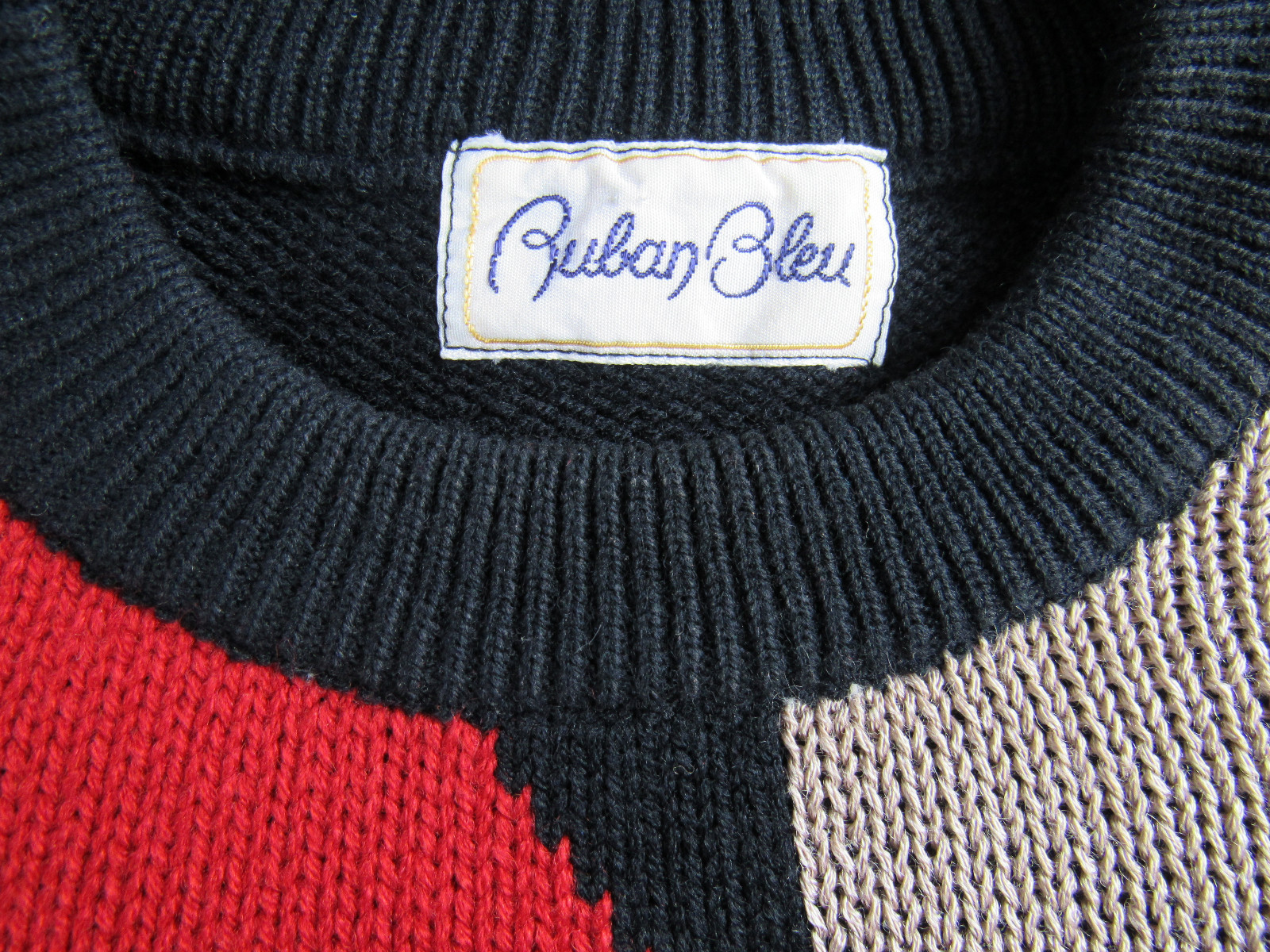 VTG 1970s 80s RUBAN BLEU ACRYLIC KNIT SWEATER MADE IN BRAZIL MOD PATTERN