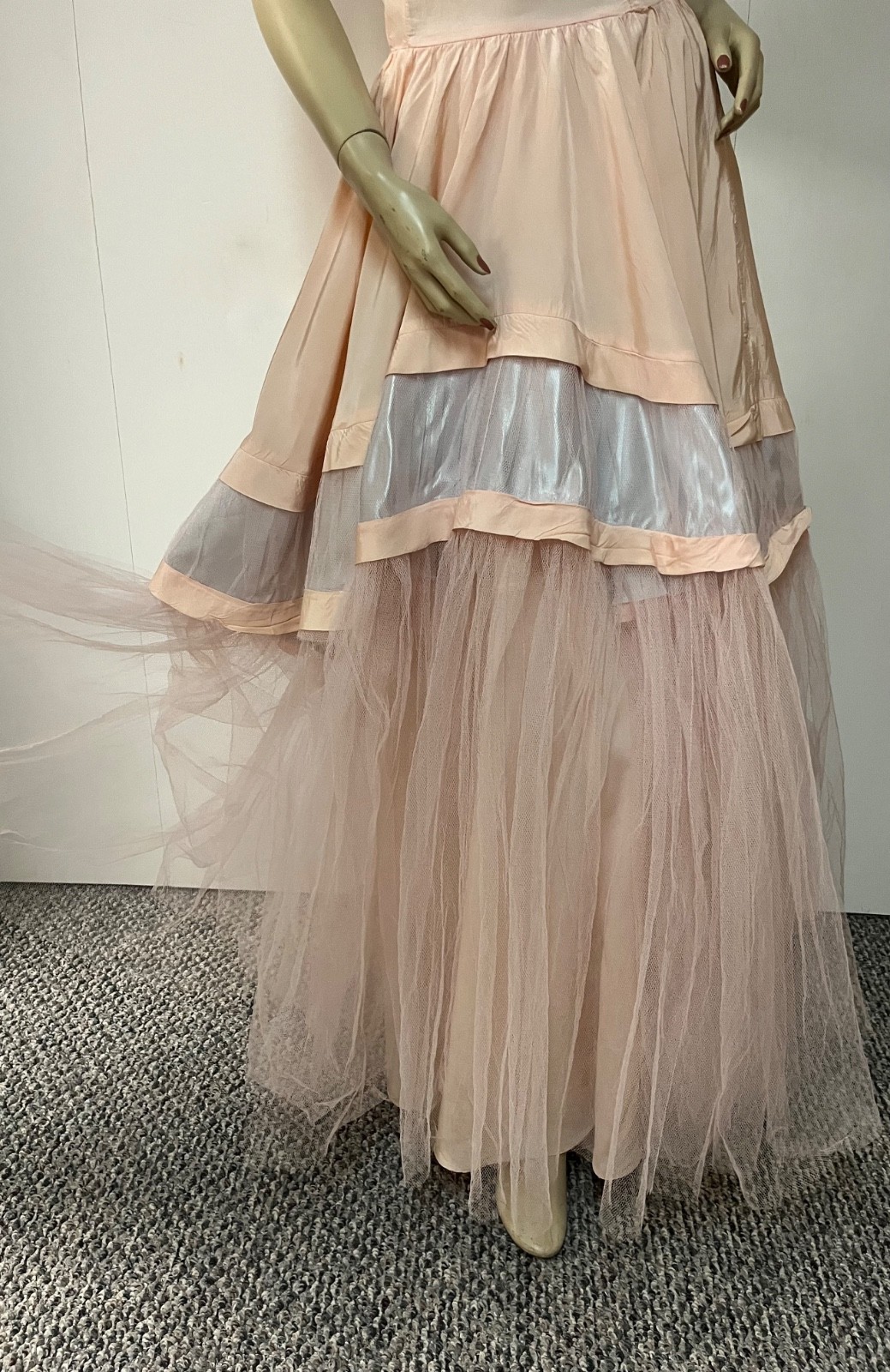 Vintage 1950s Emma Domb Peachy Pink Pearl Grey Cupcake Ball Gown Dress Bust 34