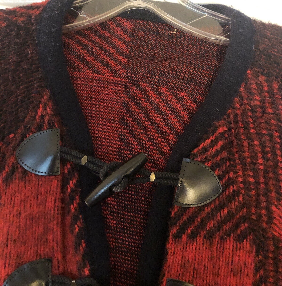 Womens Vintage Buffalo Check Capelet