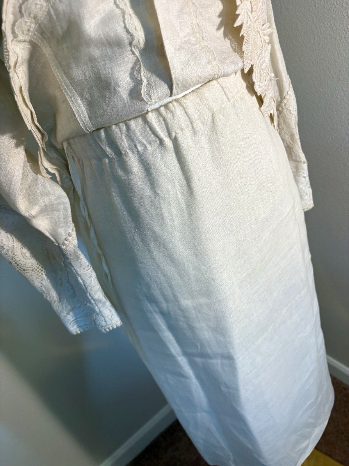 Beautiful Victorian Styled Lorrie Kabala Size 4 100% Imported Irish Linen 2 Pc