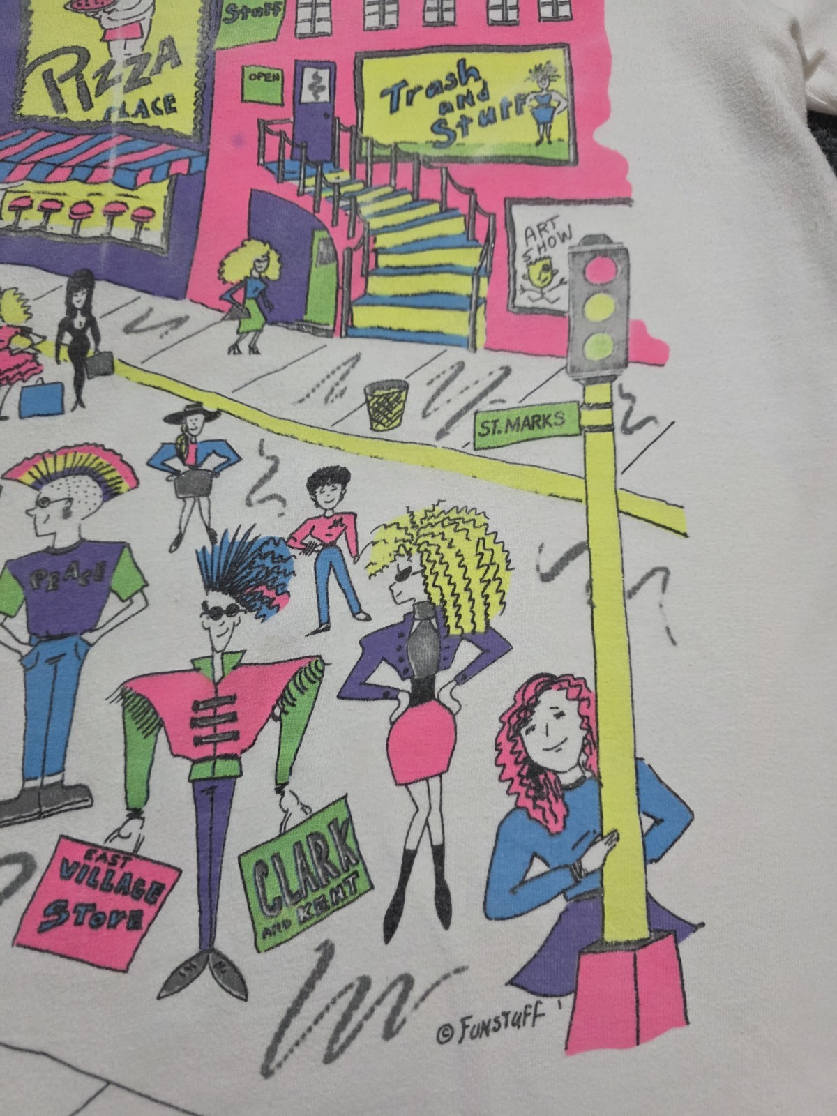 Vintage Single Stitch Fun Stuff NY New York City Shirt Cartoon Shopping Humor