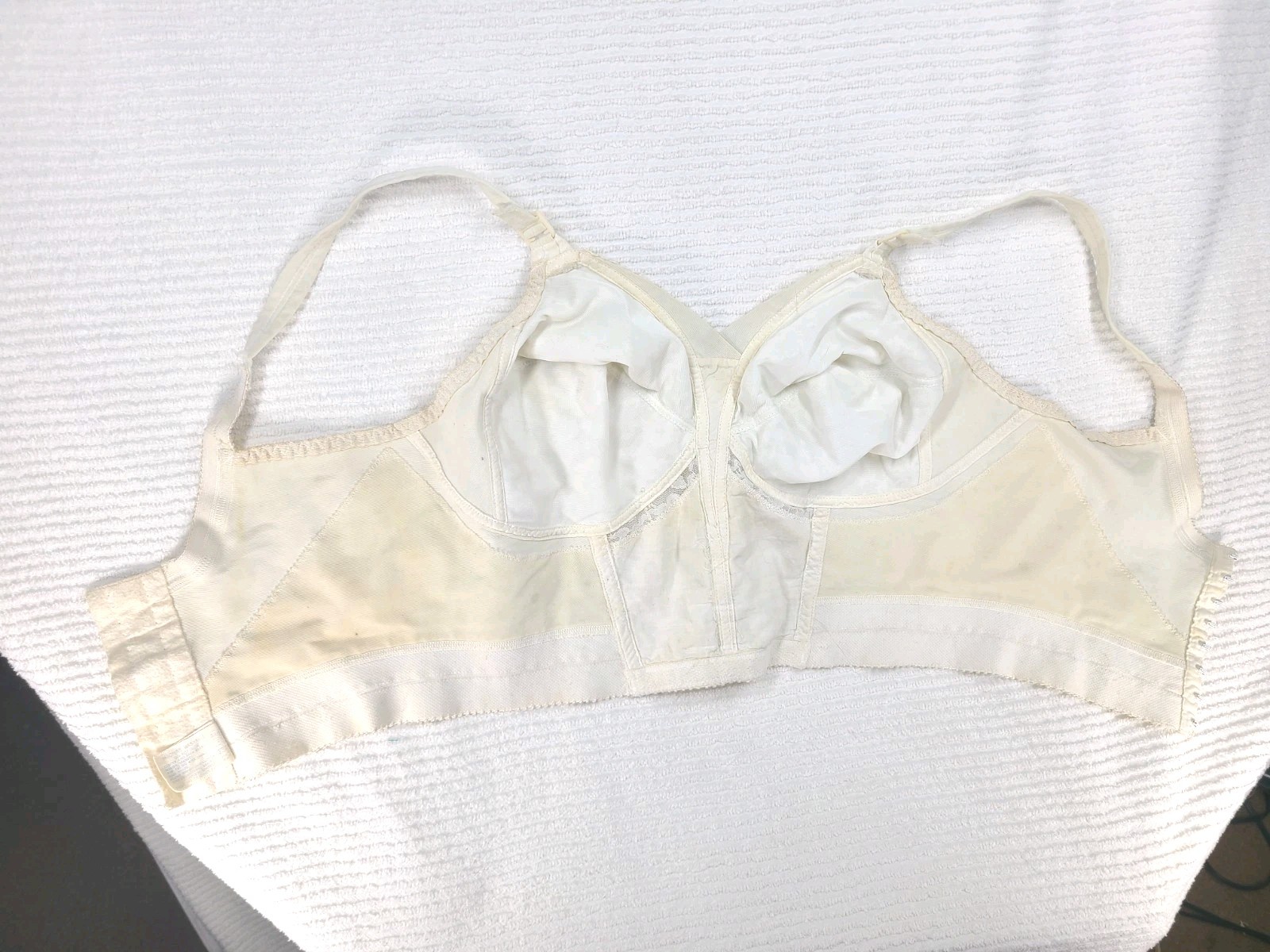 Vintage 1960s Longline Bullet Bra 38C Playtex Living Stayless Lace Mesh Pinup