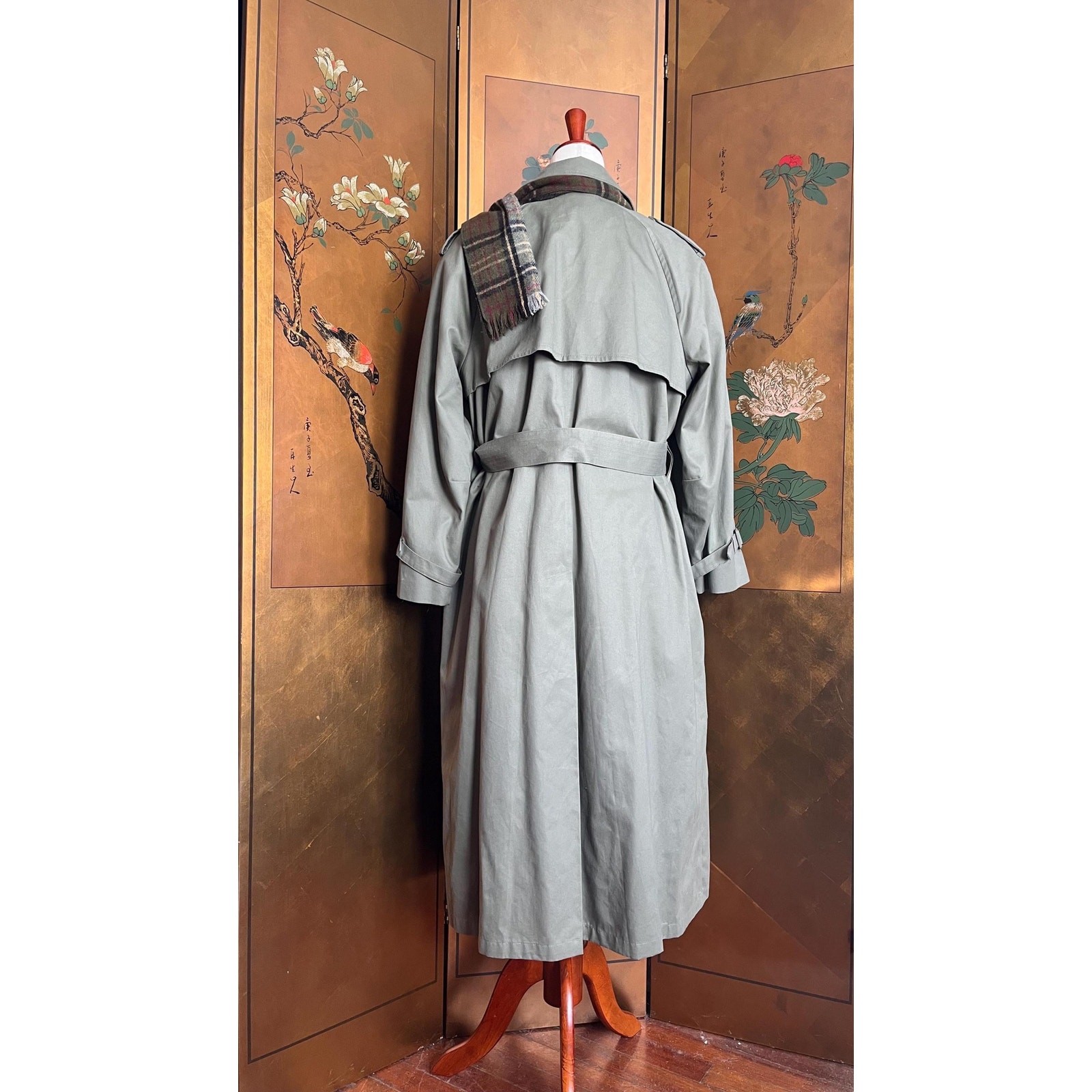 Limited Edition London fog trench coat in green, size 16