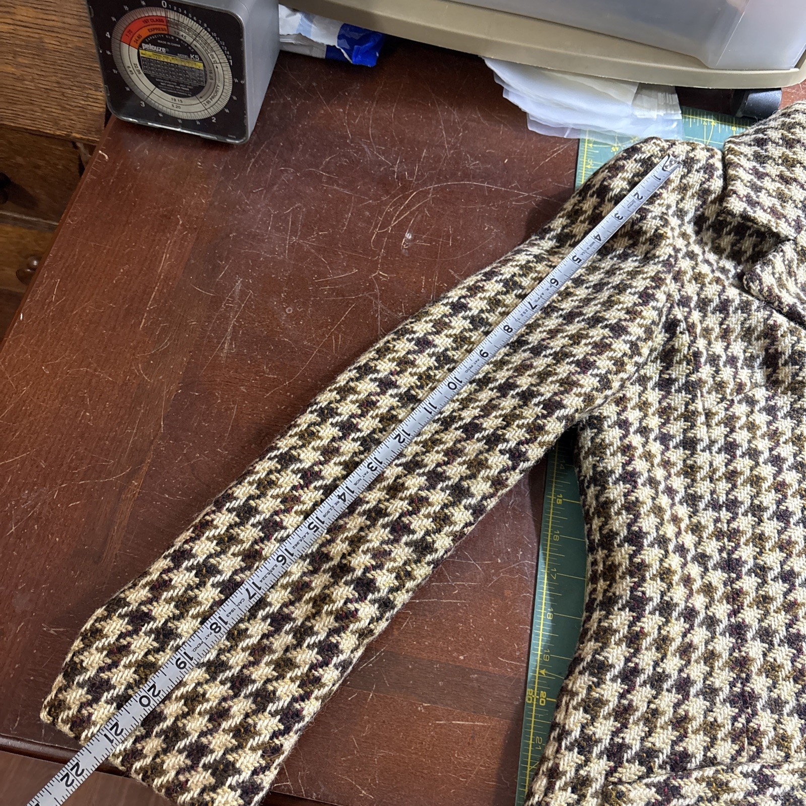 International Ladies Garment Workers Union Brown Beige Wool Houndstooth Coat 60s