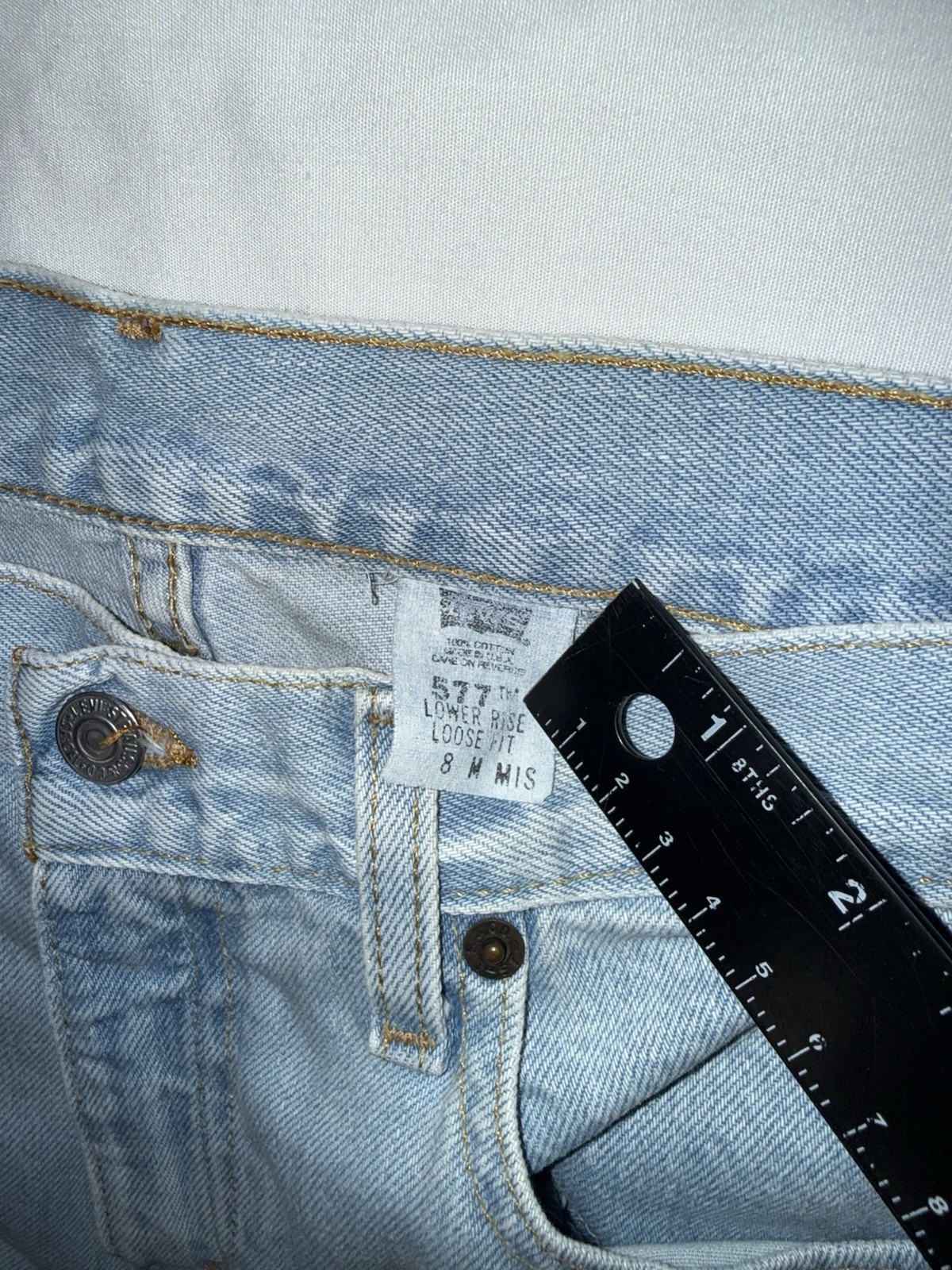 VTG Levi’s 577 Jeans Womens 8M Loose Fit Low Mid Rise Light Wash Denim 30×30 Y2K