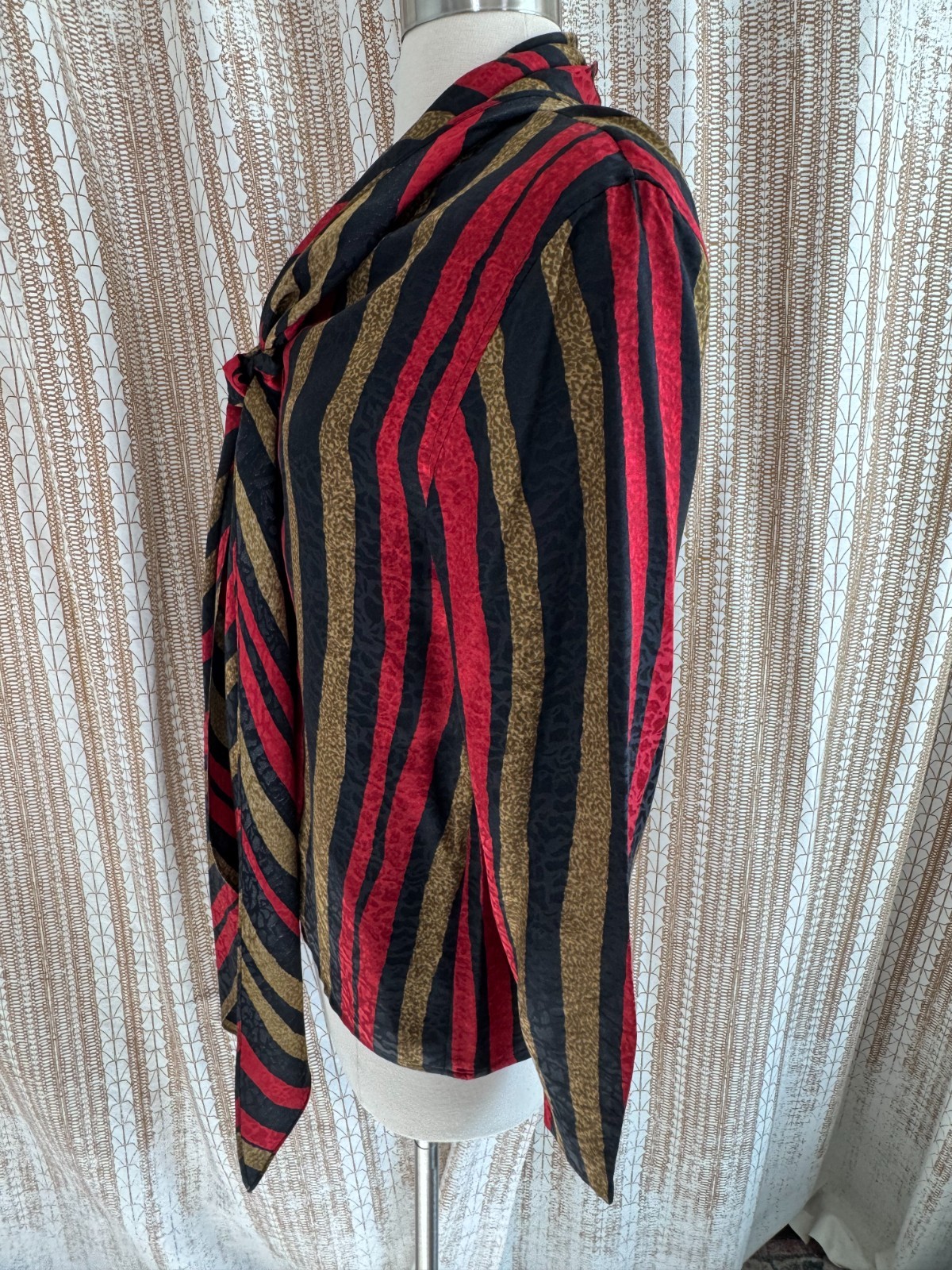 Vintage 1990s Ann May 100% Silk Blouse – Bold Stripe Pattern – XS