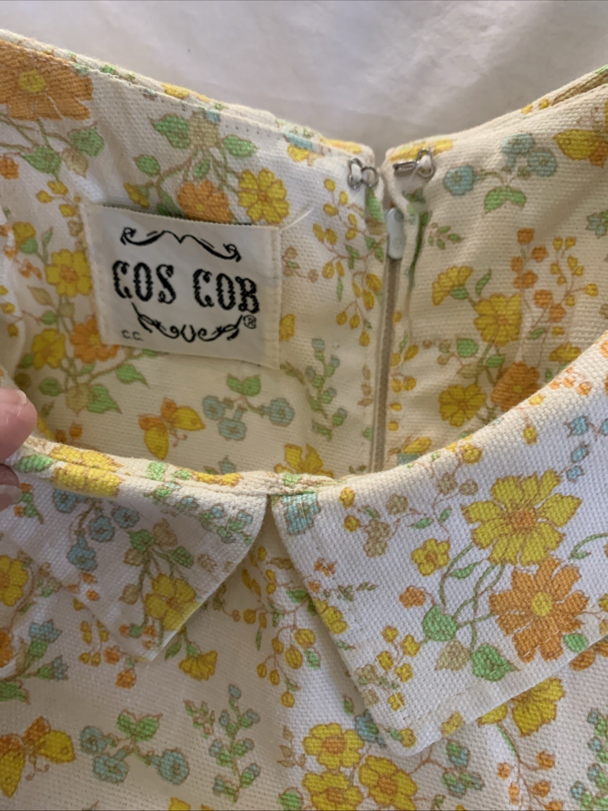 Cos Cob 1960s Vintage Peter Pan Collar Sleeveless Dress Yellow Floral Print