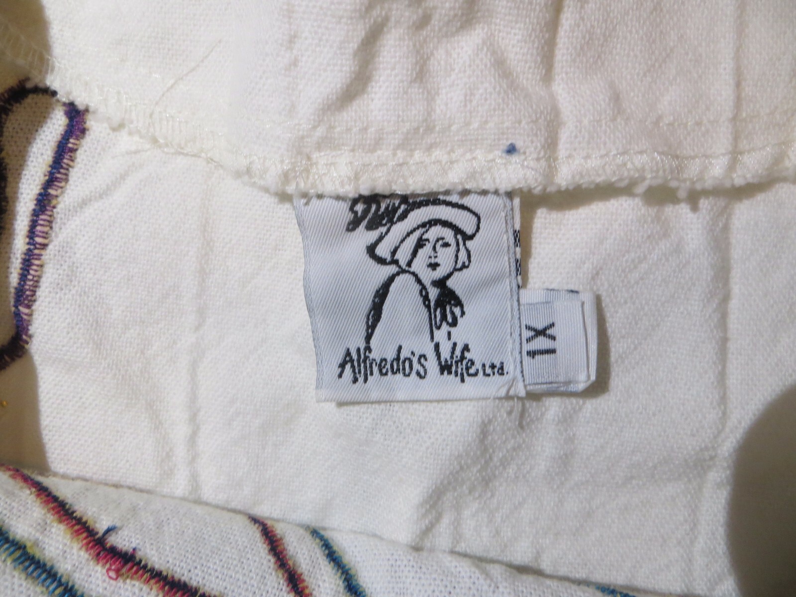 Alfredo’s Wife Women’s White Lizard Shirt Top XL