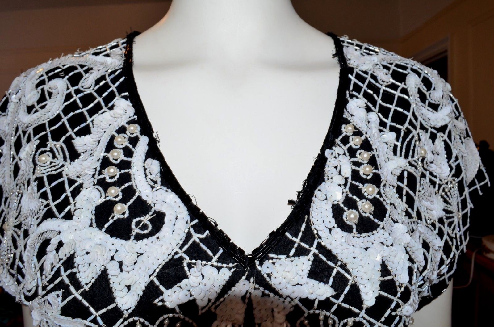 Vintage CARINA Black White Beaded Sequin Silk Evening Cocktail Dress Small S VTG