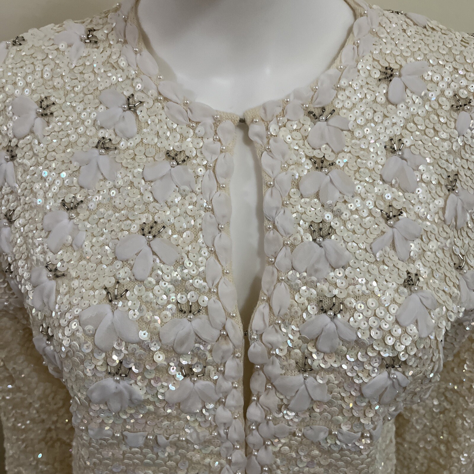 Vintage 1960s White Bouclé Cardigan Sweater Women’s Large Tailored Wool Beaded