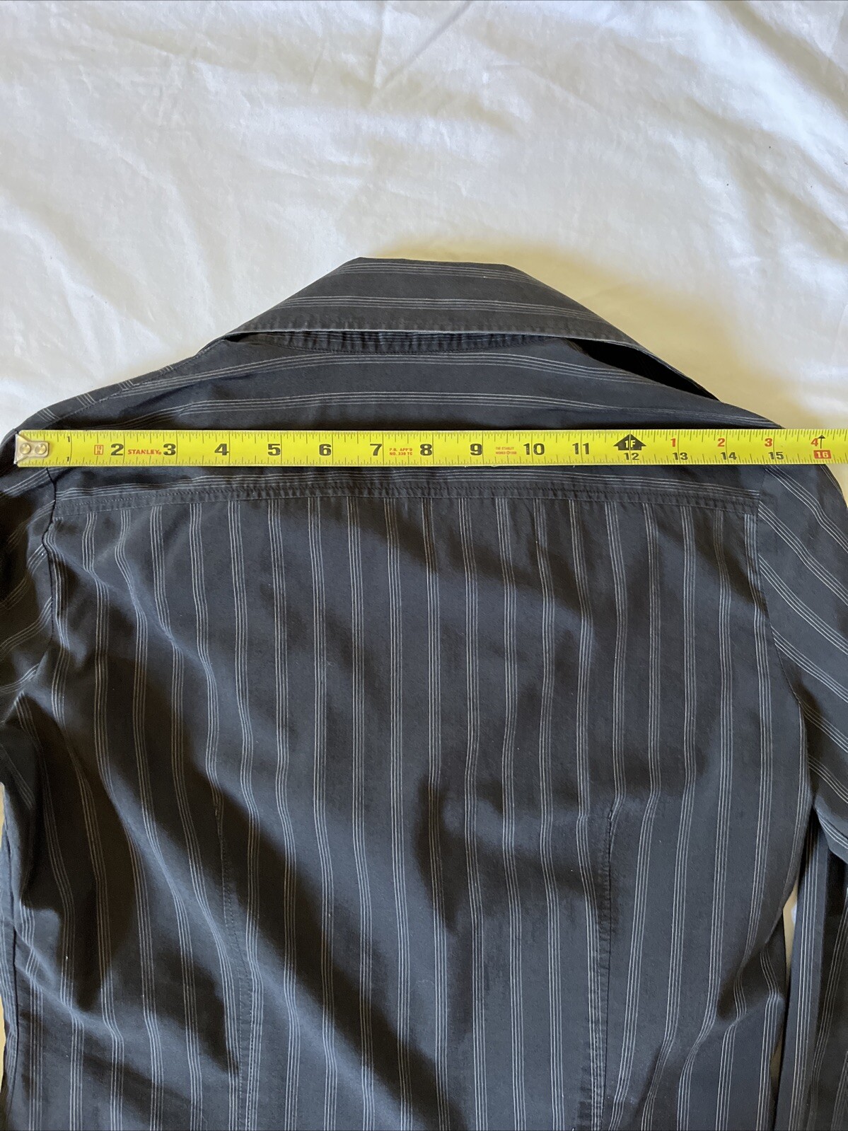 Benetton Women’s Button Down Pinstrip Fitted Blouse Classic Preppy Academic