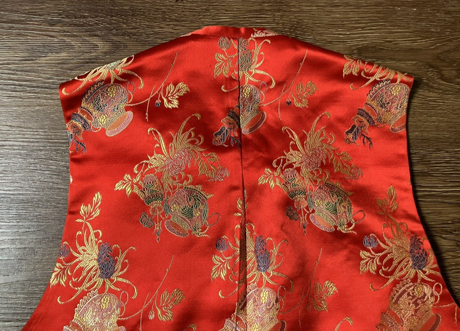 Vintage ’80s/’90s Asian-Inspired Red Brocade Button Up Vest Women’s Medium READ