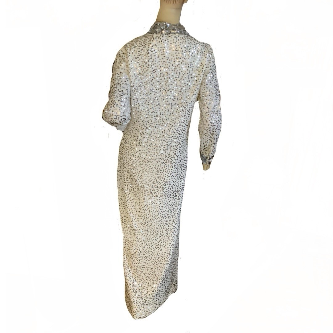 VINTAGE 1960’S CREAM & SILVER SEQUIN LONG SLEEVE PARTY DRESS SIZE SMALL