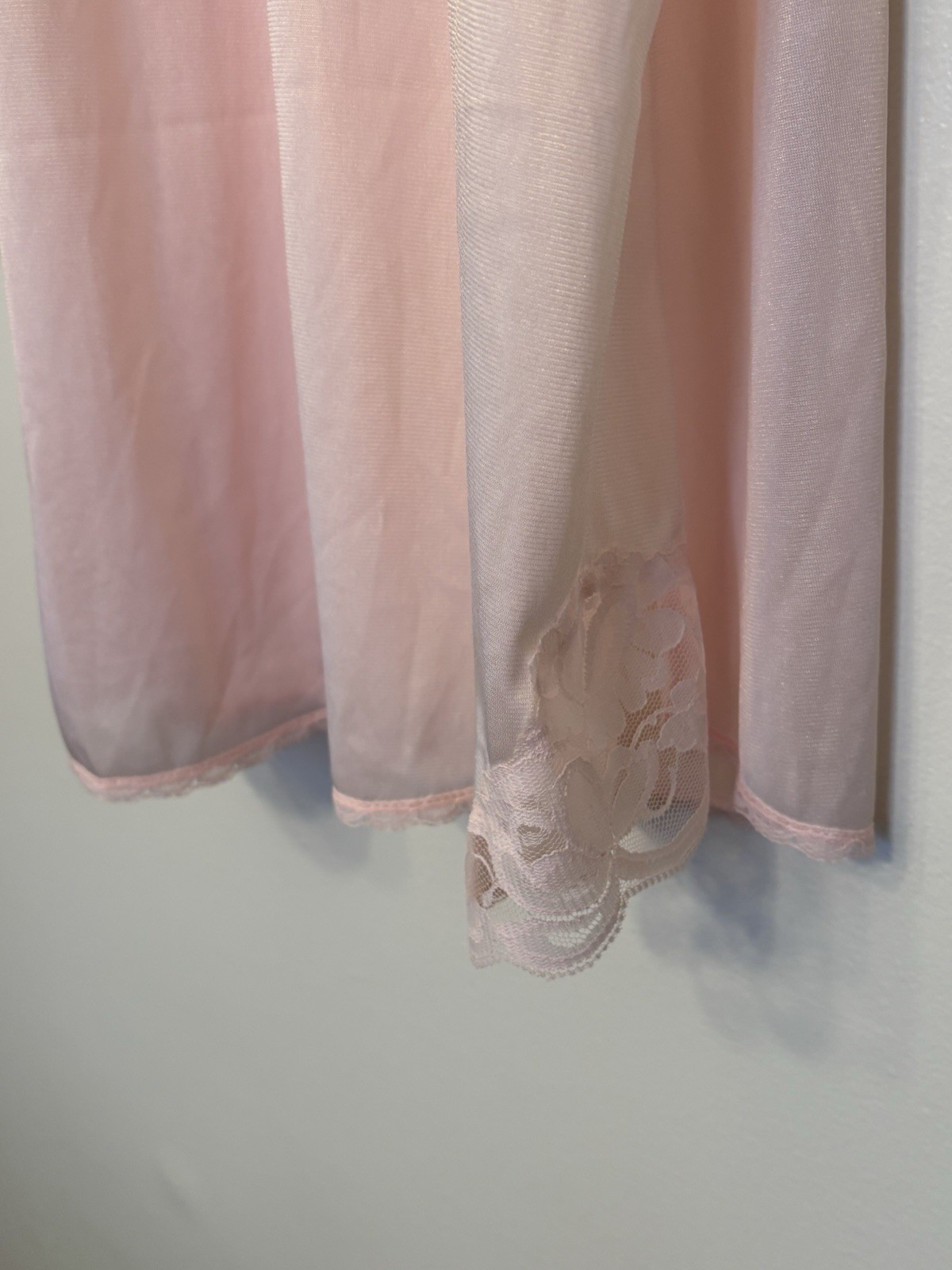 Vtg Sears Baby Pink Full Slip Dress Size 38 M Sheer Floral Lace Bodice Lingerie