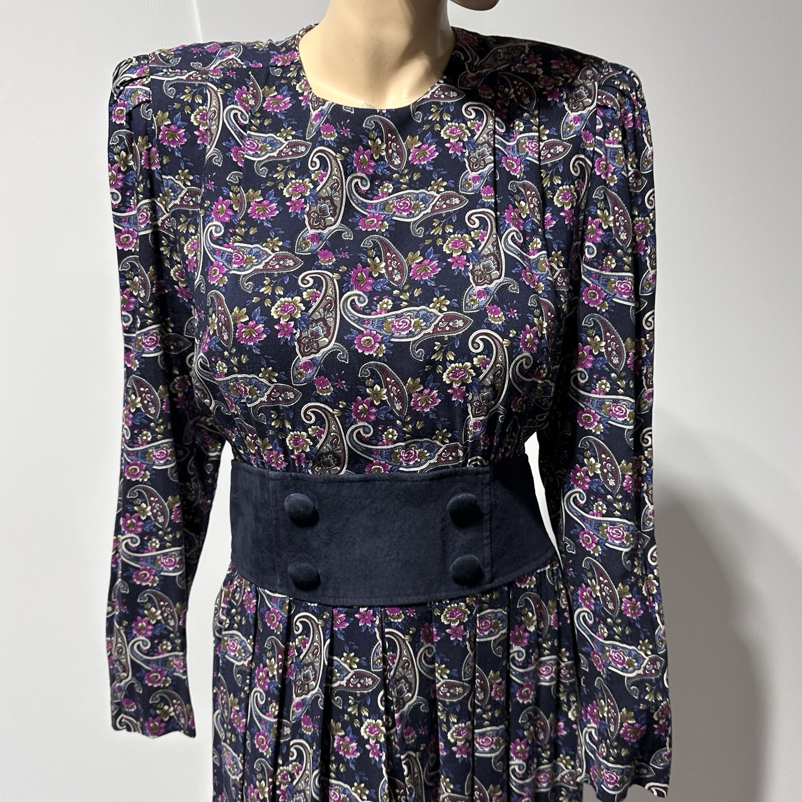 VTG 80s KARIN STEVENS Midi Dress Women’s Size 10 Paisley Print Pleated Modest