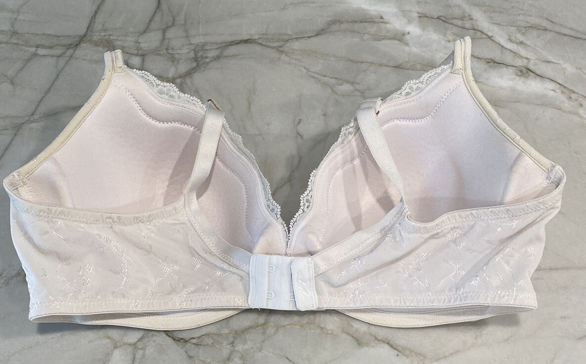 Vintage Vanity Fair Bra Size 36C Style 75-240 Charm Accent underwire