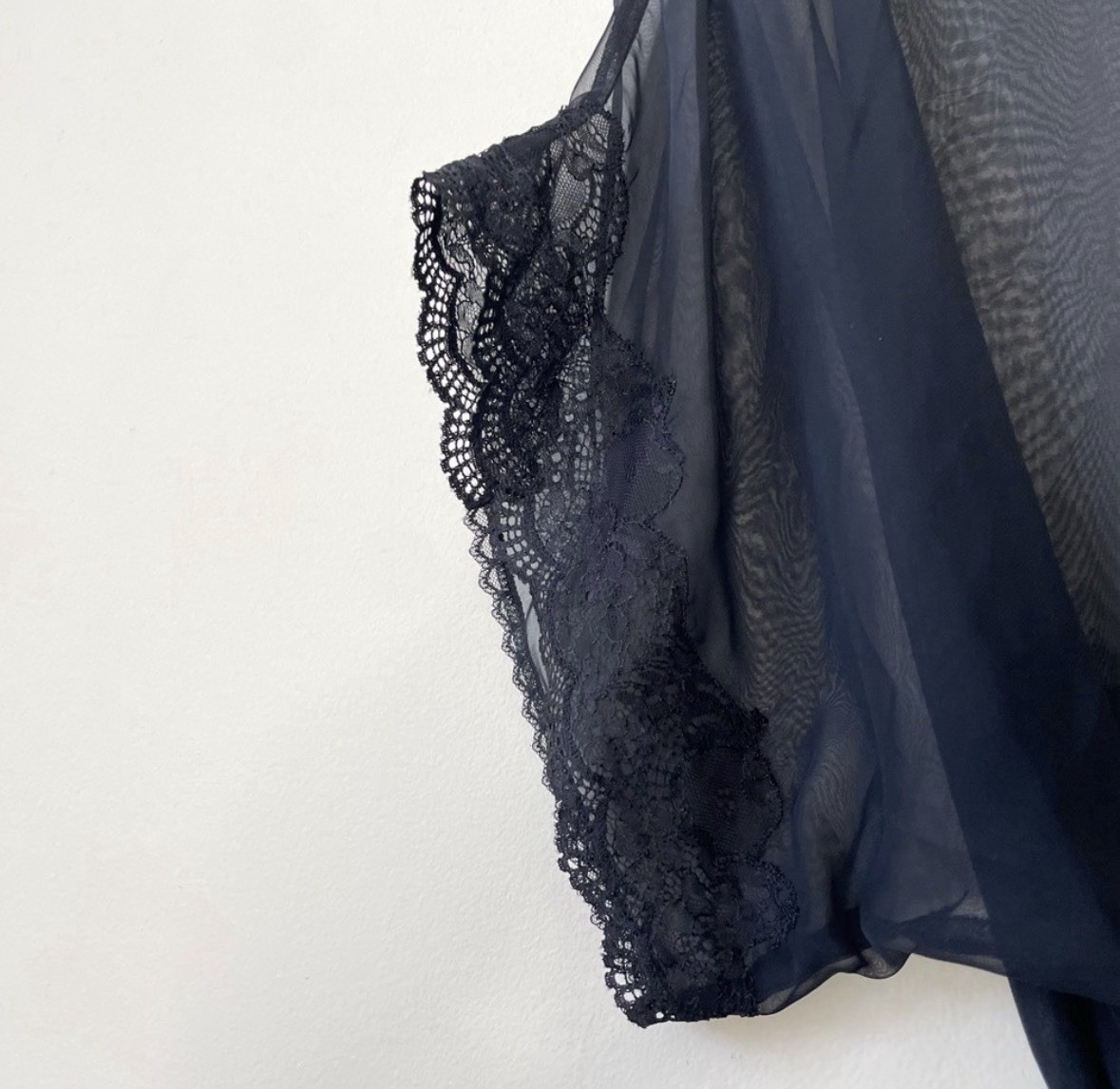 Vintage Black Silk Chiffon & Lace Lingerie Robe Size Small
