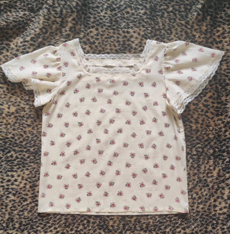 60s Vintage Coquette Dollette Cream Floral Lacy Milkmaid Babydoll Top Size M/L