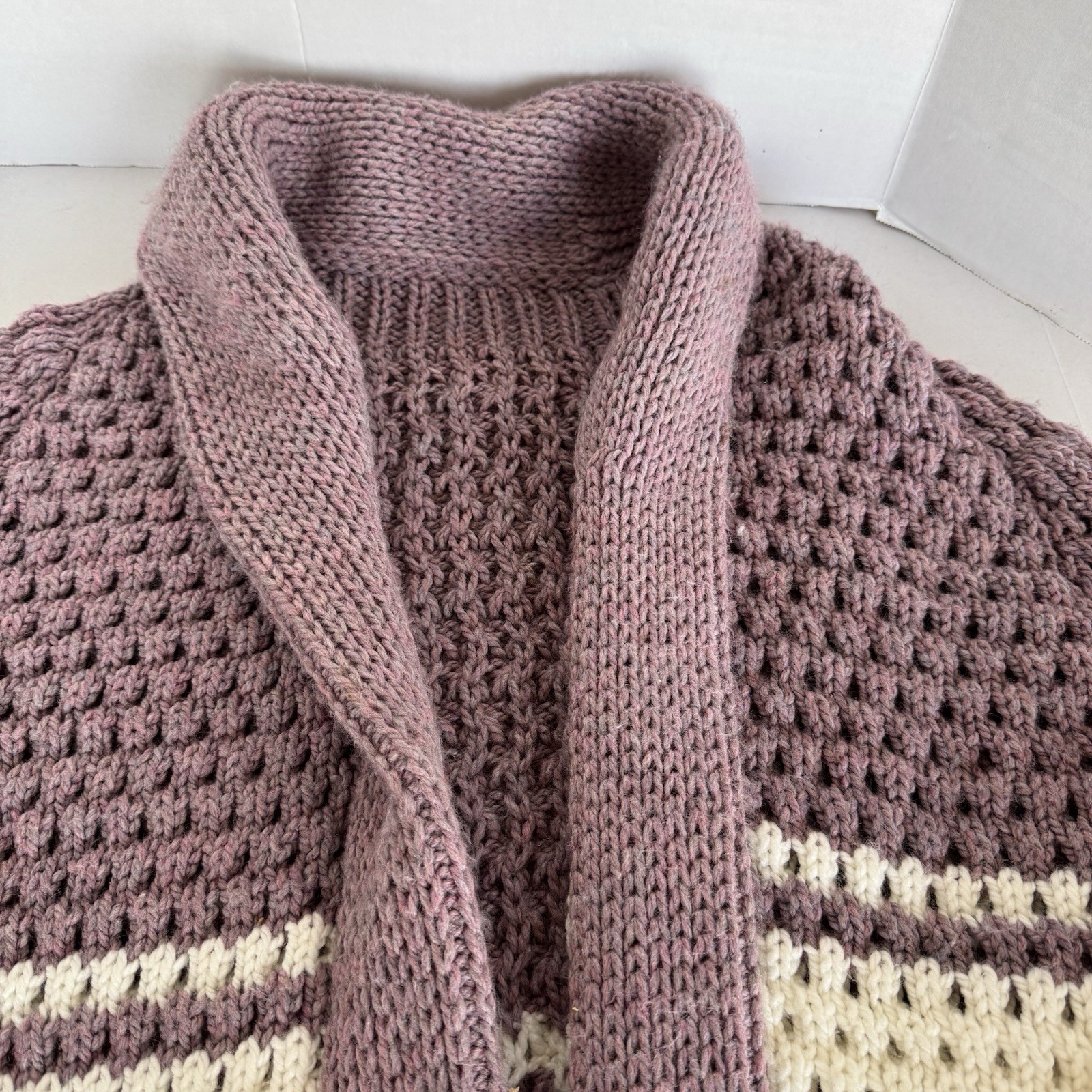 VTG Cardigan Chunky Sweater Women’s Large White Purple Front Pockets Handmade