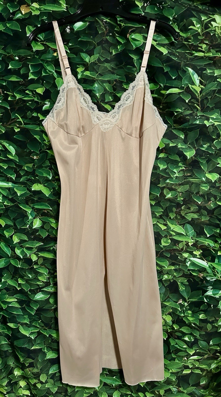 Montgomery Ward White Full Slip USA Nylon Beige Women’s 36