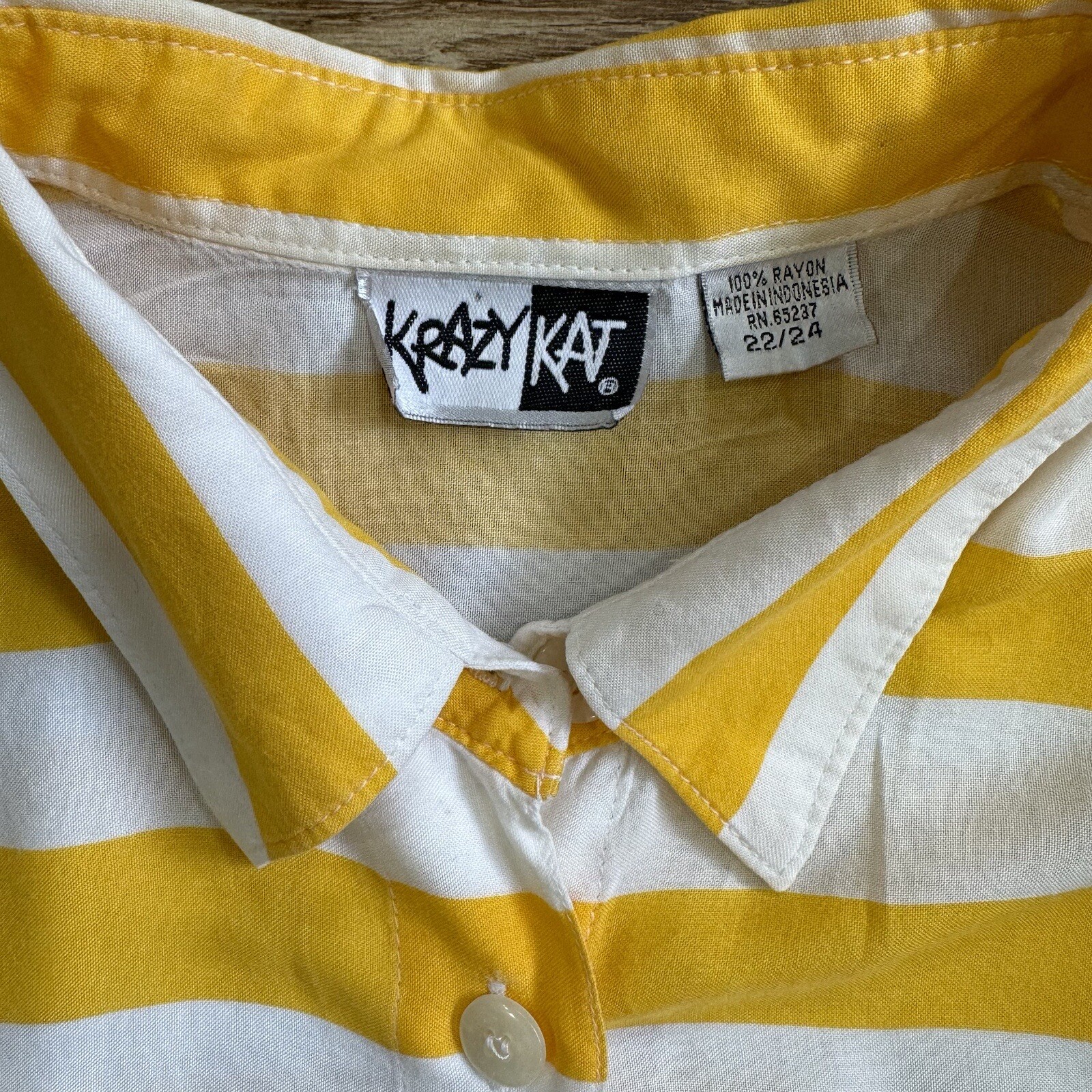 Krazy Kat Women’s Button Down Shirt Yellow White Stripe Short Sleeve 22/24