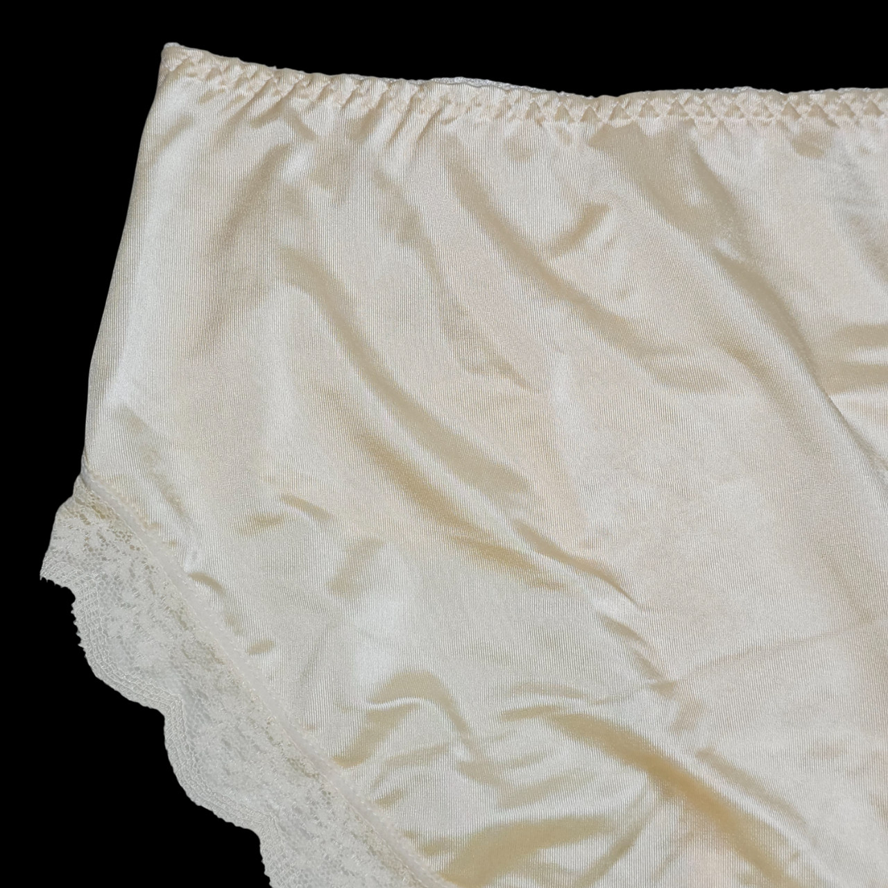 Vintage Slippery Yellow Panty Nylon Spandex Sissy Lace Brief Size 6-7 Hip 35-39″