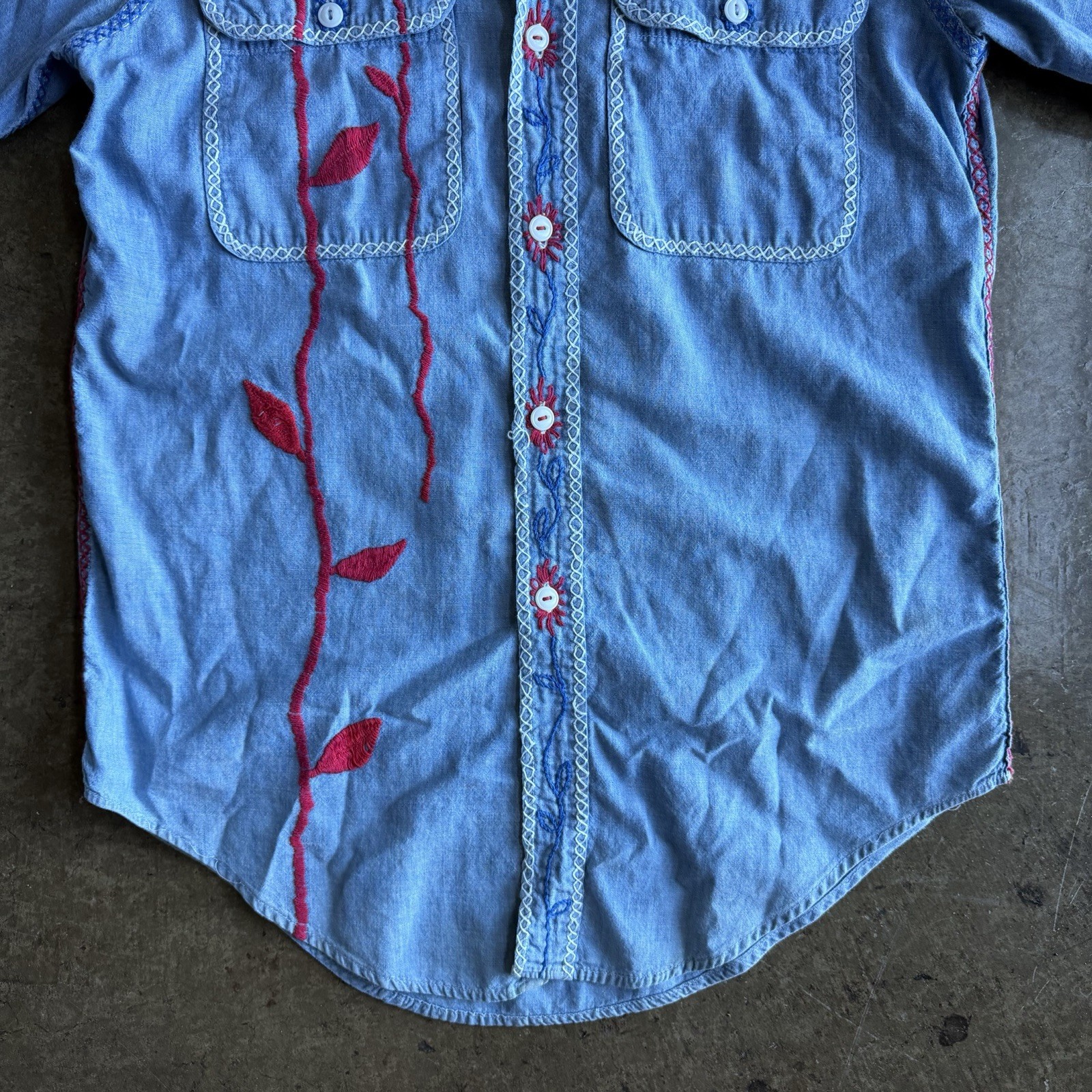VTG 60’s Big Mac Pennys Sanforized Chambray Denim Embroidered floral Shirt