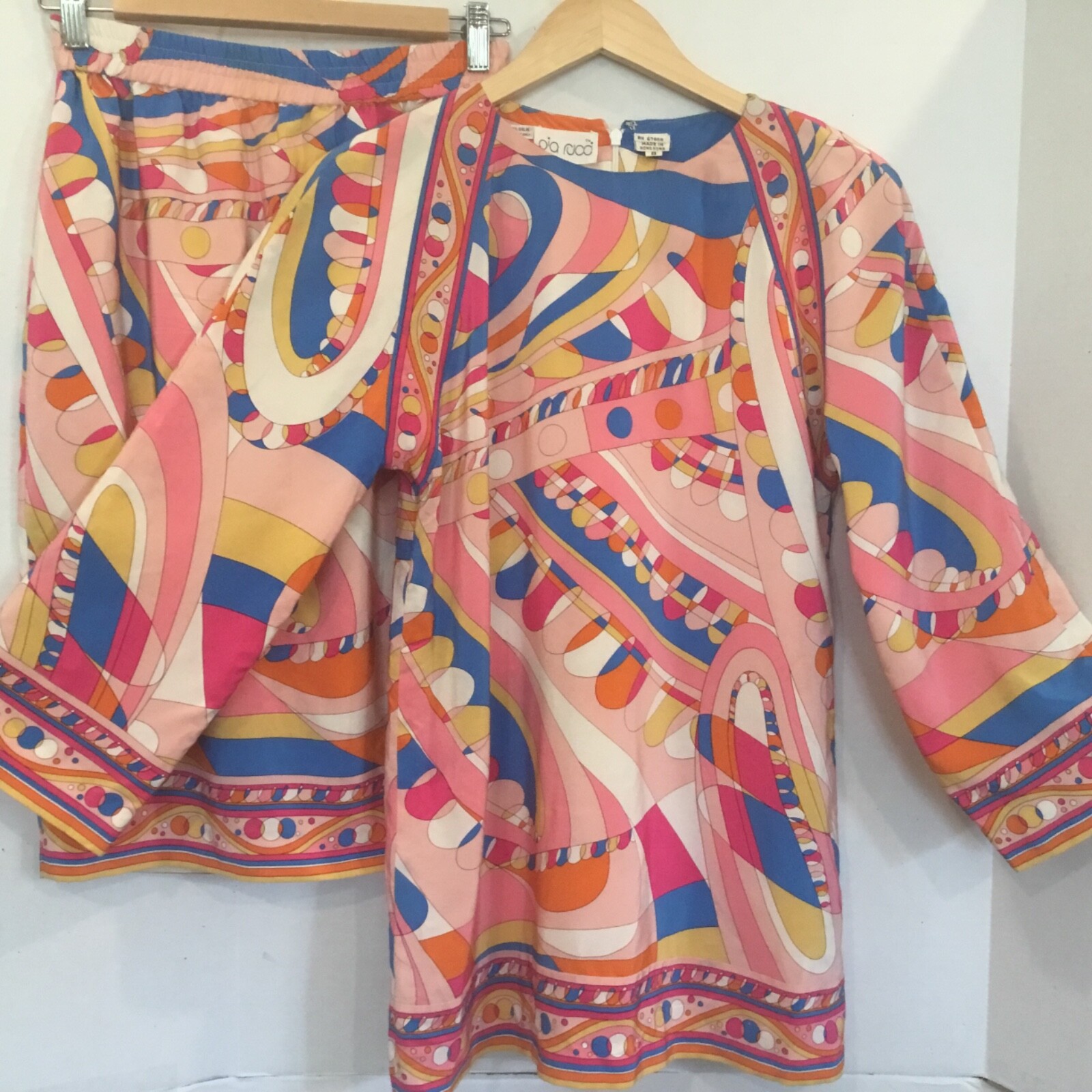 Vintage 1980s PIA RUCCI 2 pc 100% Silk Designer Pop Art Geometric 8 Pink Blue