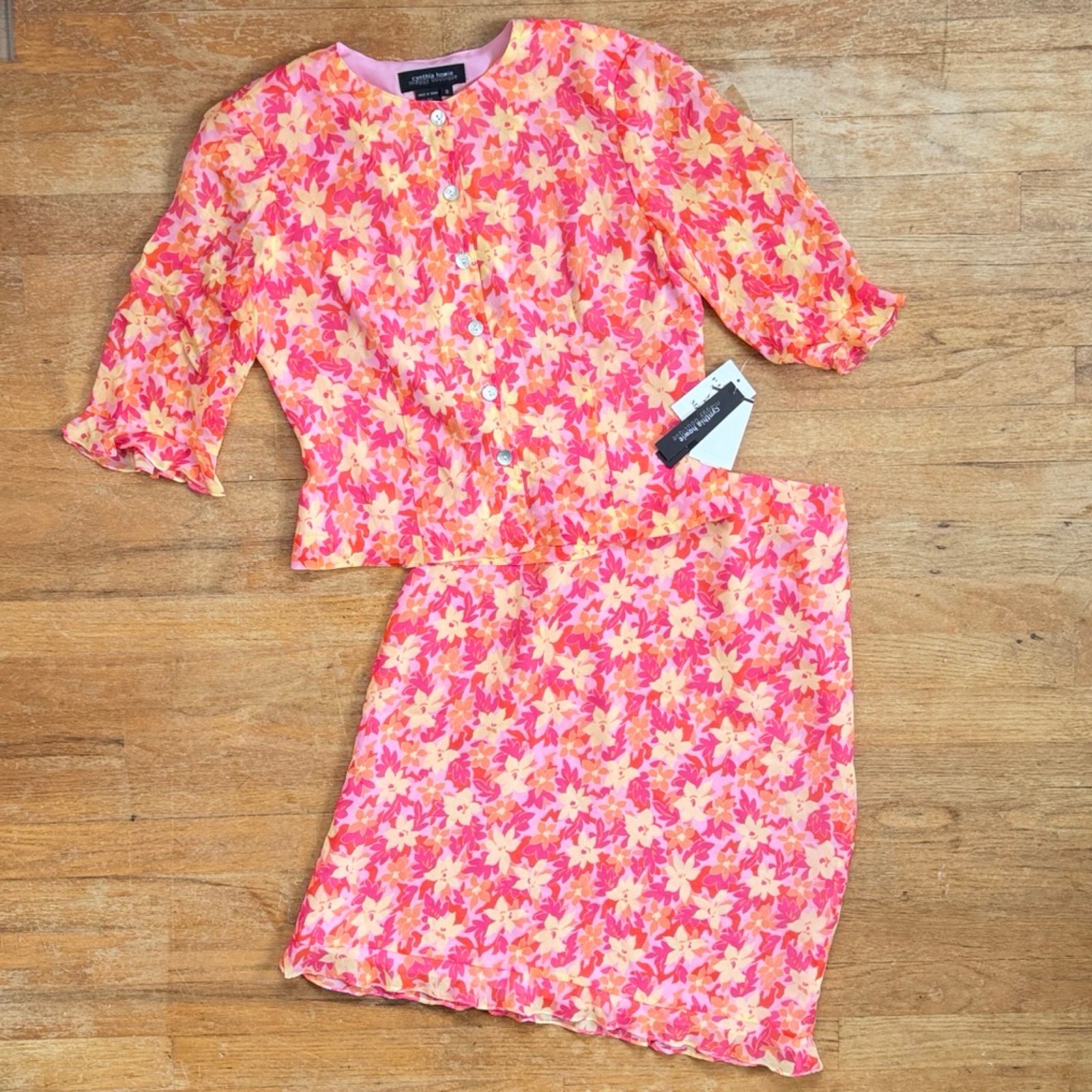 Vintage 100% Silk Floral Skirt Top Set Size Small 8 Two Piece Outfit Ruffled