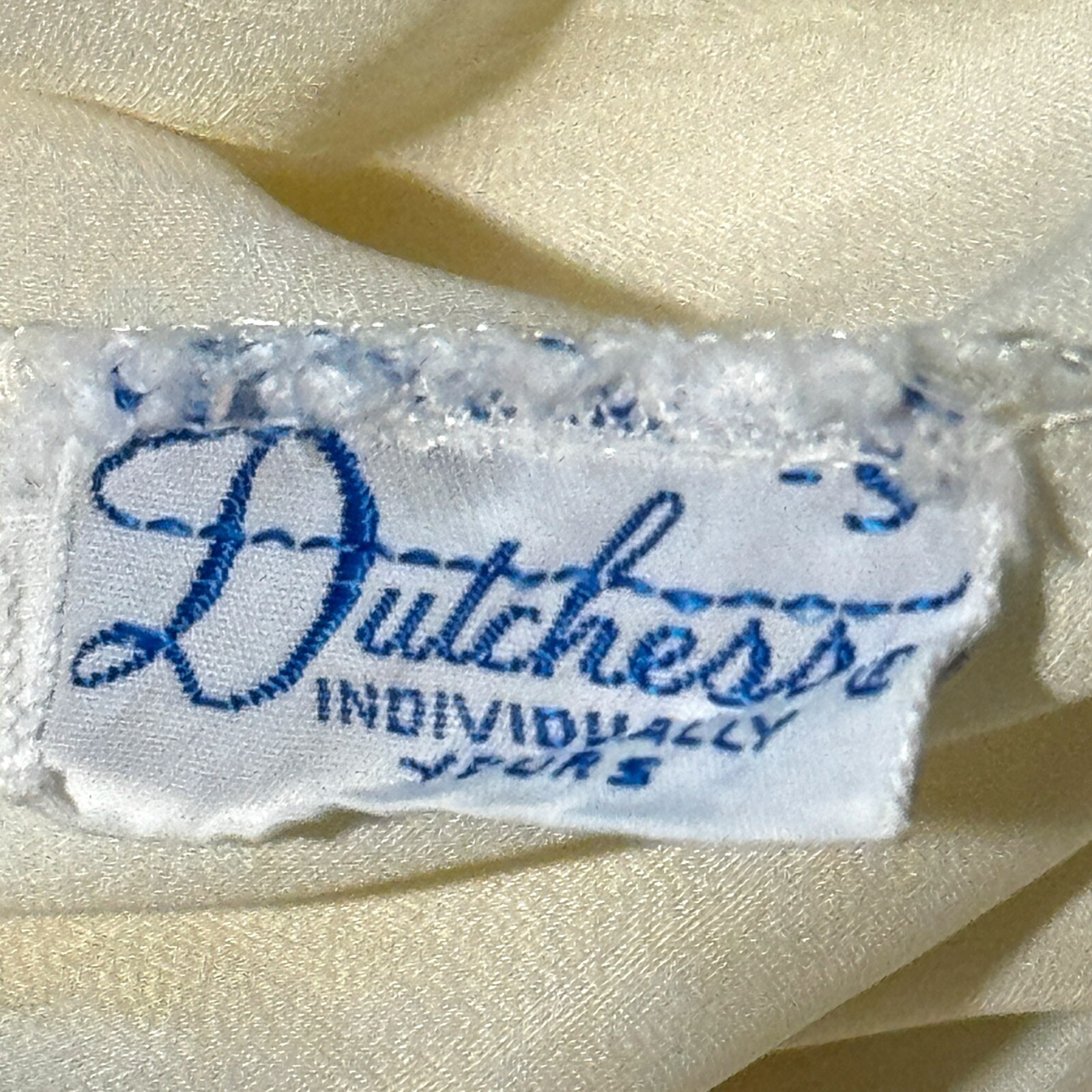 Vintage DUTCHESS Ivory Rayon Satin Nightgown Sz S Small