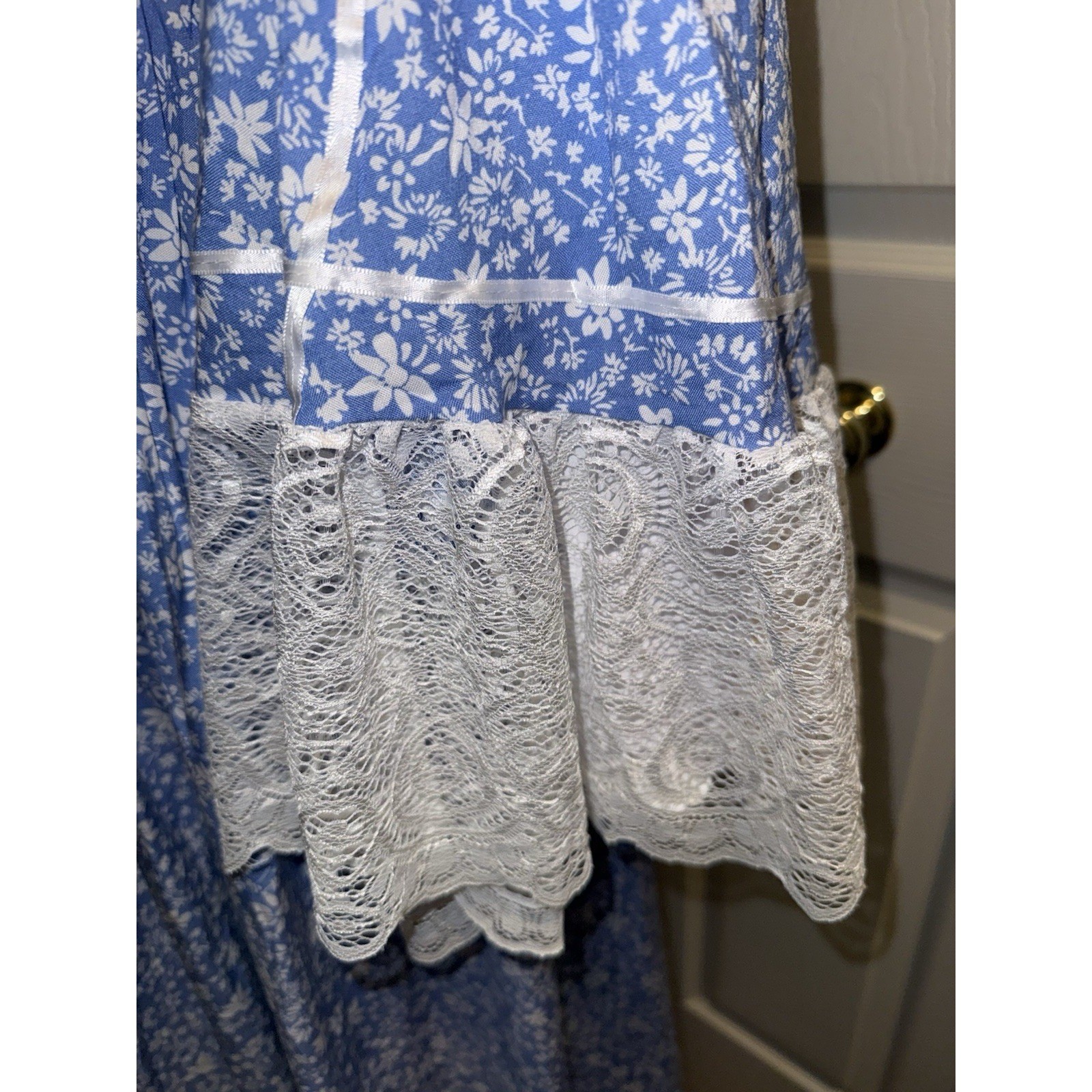 Prairie Style Maxi Dress Women’s L Blue Floral Lace Romantic Victorian Revival