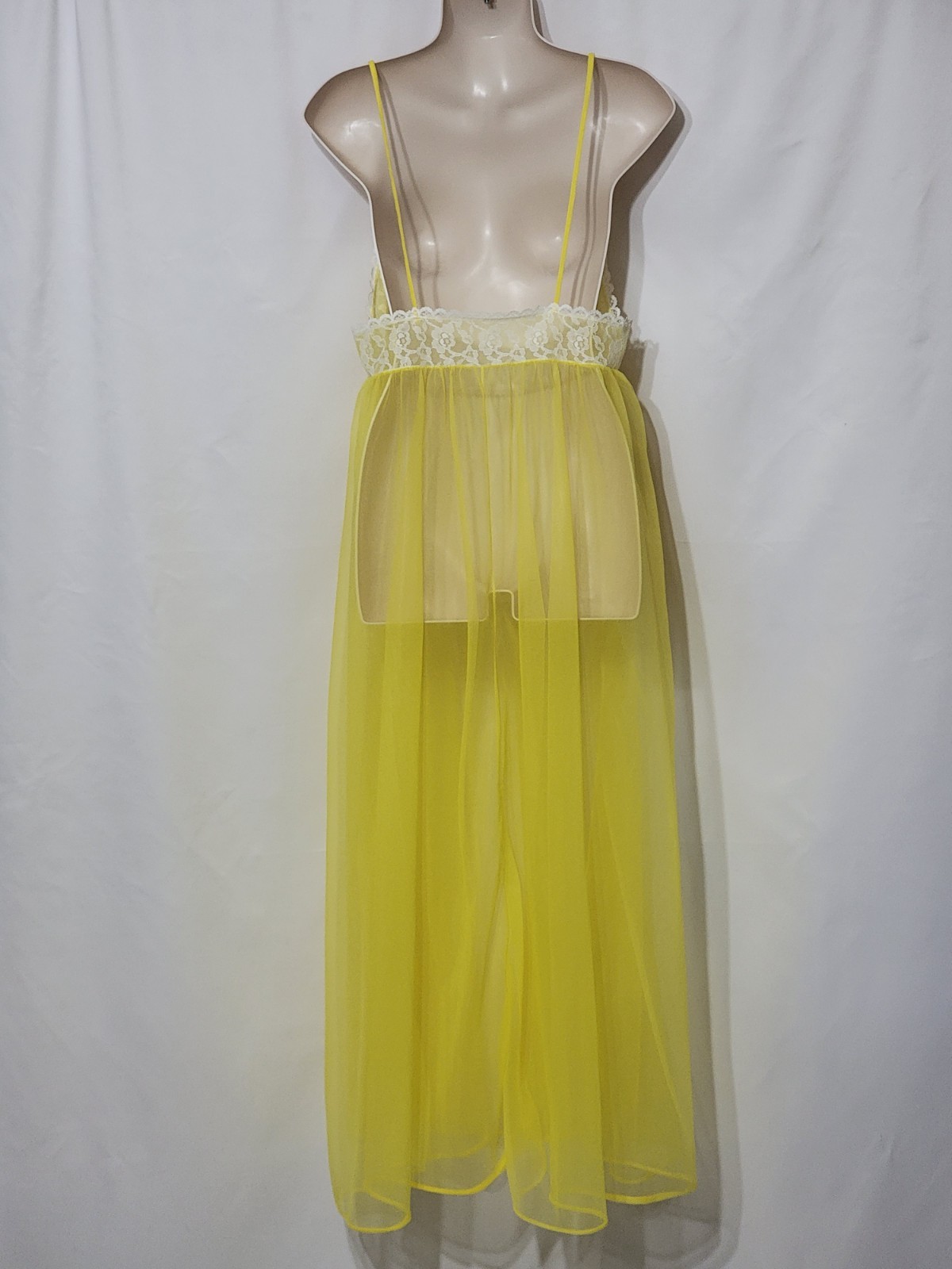 Vintage Yellow Sheer Chiffon Peignoir Set Robe & Nightgown Large ILGWU Stamp EUC