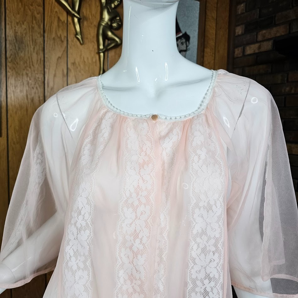 Vtg 50s Juicy Peach Cheesecake Pin-Up Sheer Chiffon Lace Peignoir Maxi Robe OSFM