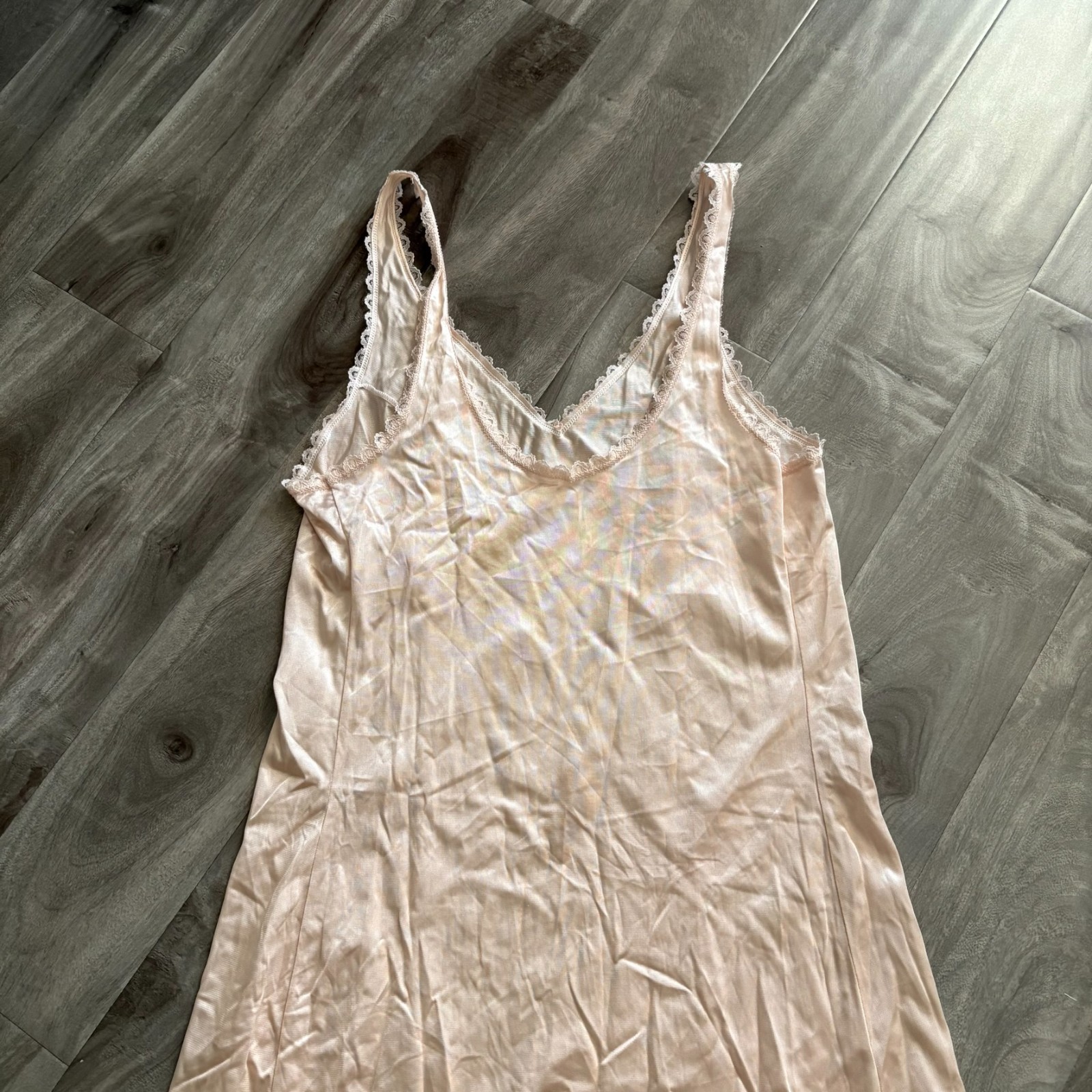 Vintage Warners Perfect Measure Full Slip 36 Tan / Dusty Pink Lace Trim 43″ Long