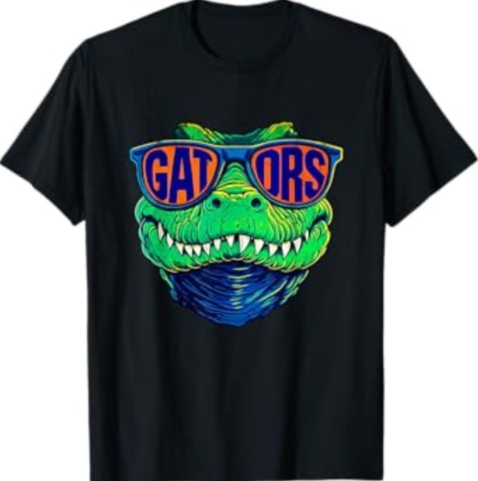 Vintage Gators Sunglasses Throwback Design Graphic Animals T-Shirt