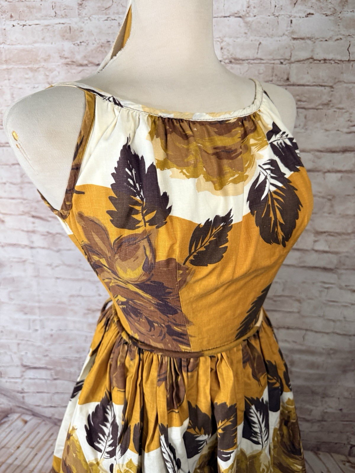 Vintage 50’s Pin Up Dress Tiki Rockabilly Sweep Floral Cole of California XS/ S
