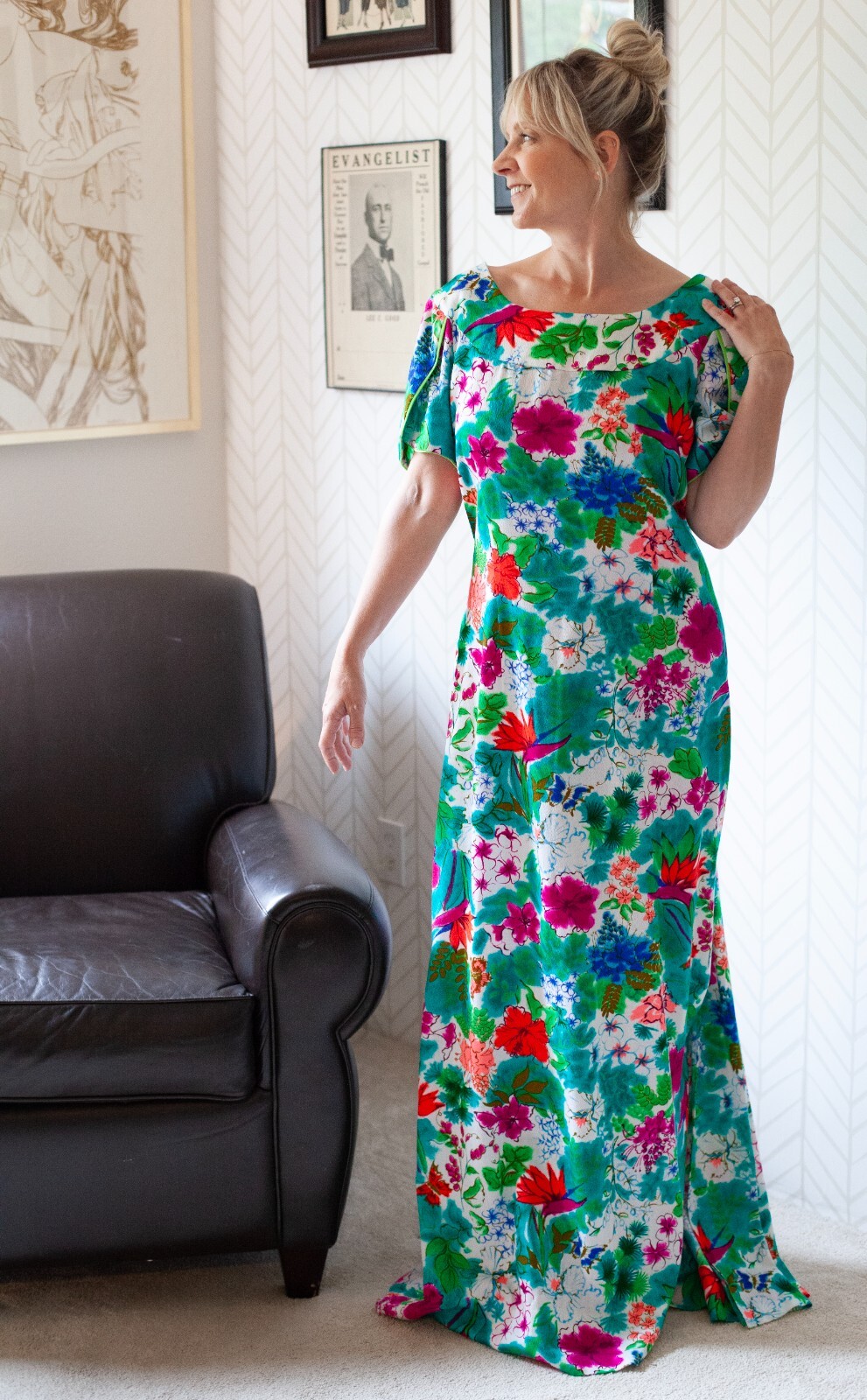 70s Vintage Hawaiian Tropical White Lotus Pink Green Floral Full Length Gown