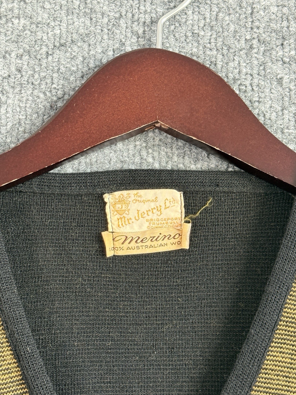 True Vintage Merino Australian Wool V-Neck Sweater 50s 60s Womens Large Union