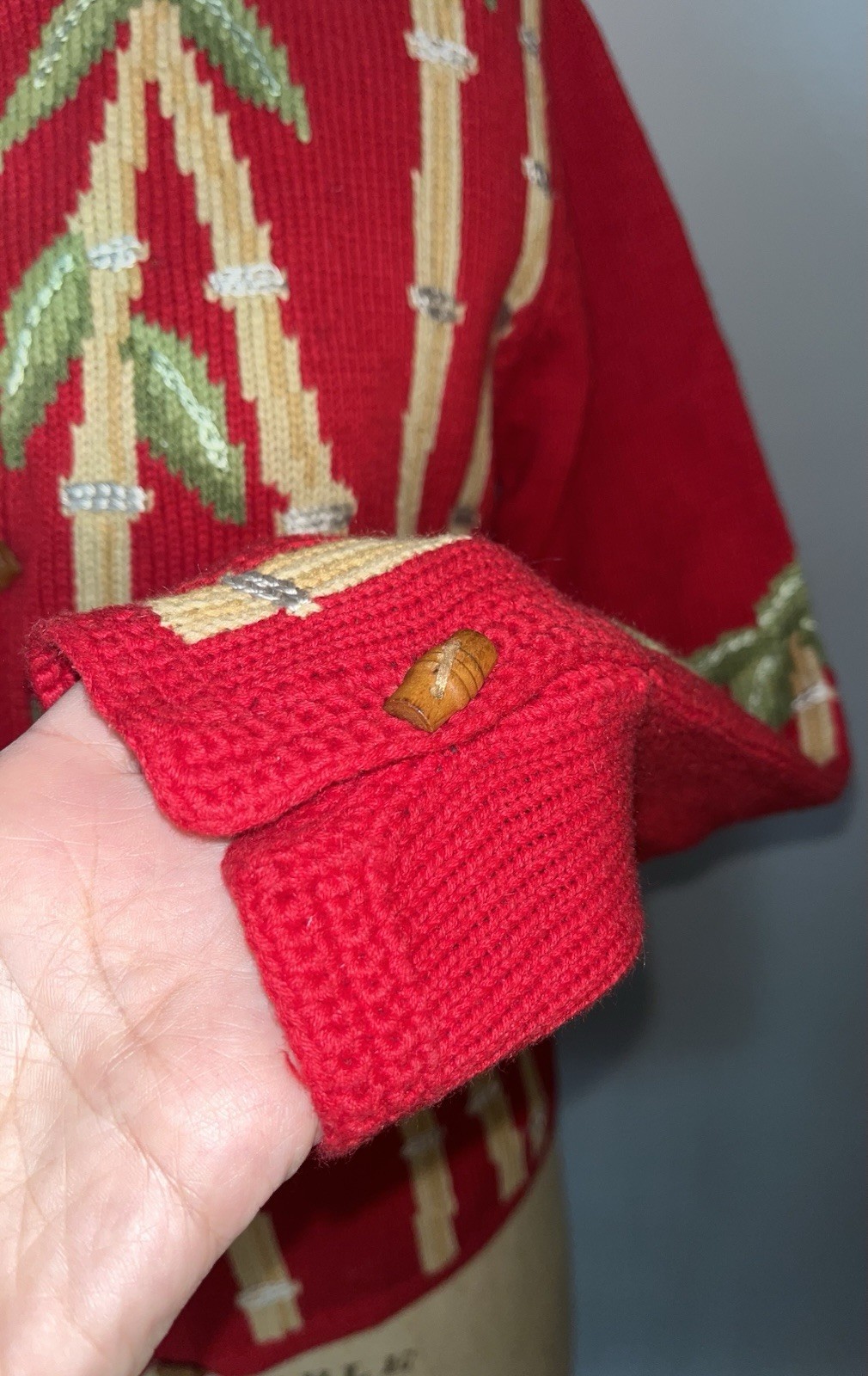 Northern Isles Vintage red Panda Bears Bamboo button front cardigan Knit Sweater