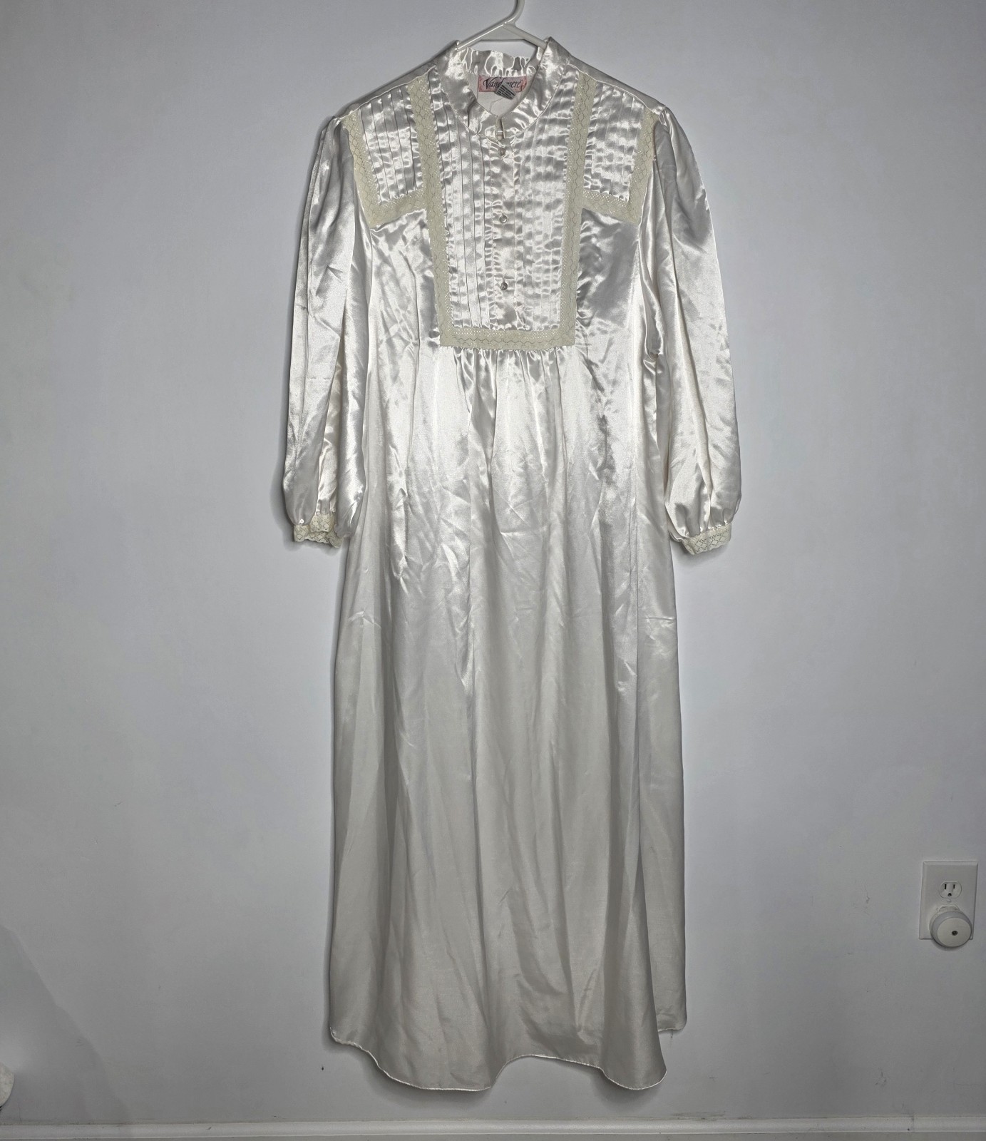 Vintage Vandemere White Nightgown Dress Size Large