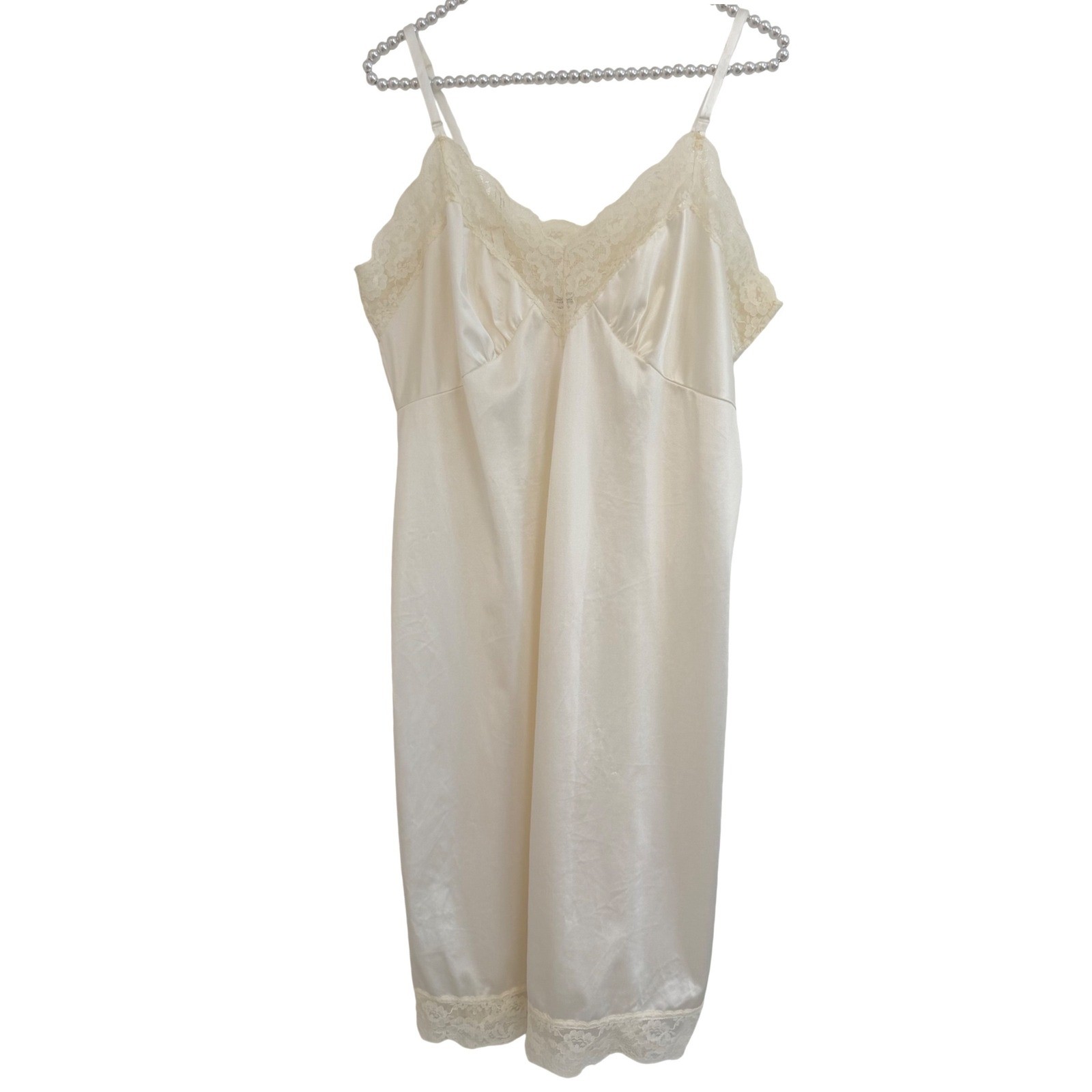 Vintage Wondermaid Ivory Lace Trim Full Slip Antron III Nylon Size 40B USA Made
