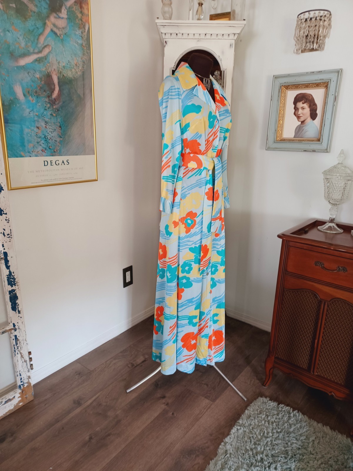 Vintage 70’s Loungewear NOS Saybury Coffee Coat Housecoat Robe Flowers S-M