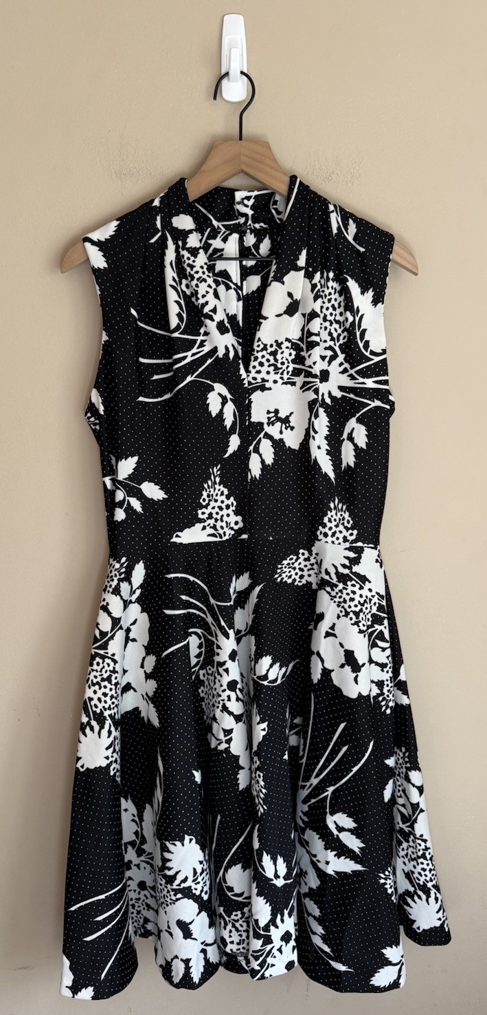 Vintage Dress 60s 70s Fit Flare Print Knit Womens Size Medium 8 10