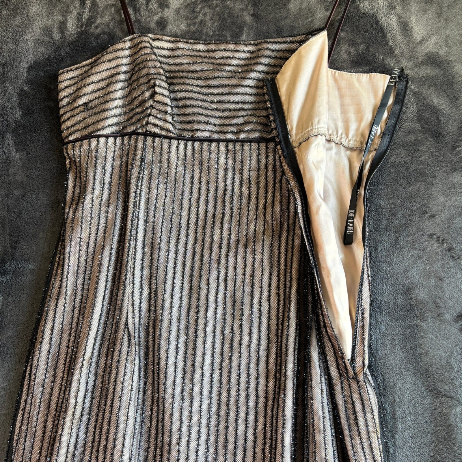 De-Laru by Sheila Yen Vintage Silver Metallic Striped Maxi Dress Size 13/14 4481