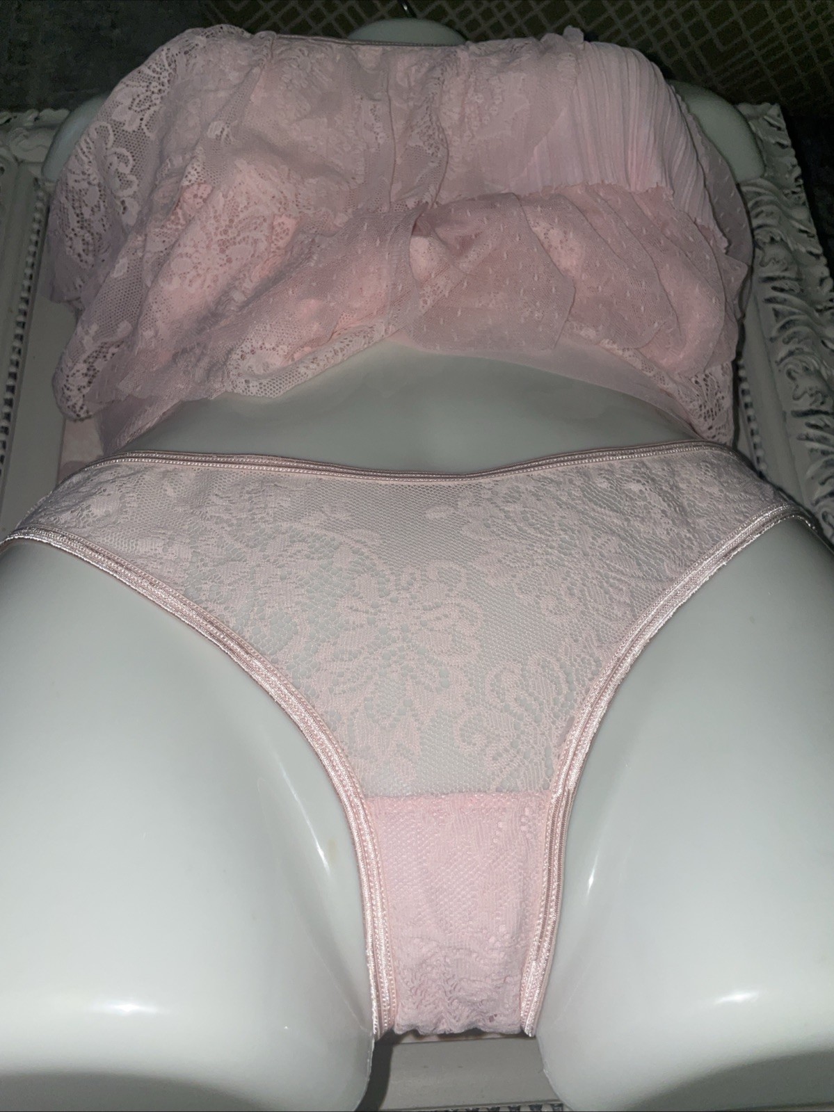 Victoria’s Secret Pink Tiered Lace Ruffled Cami Tank top L & Lace Panties M PJ