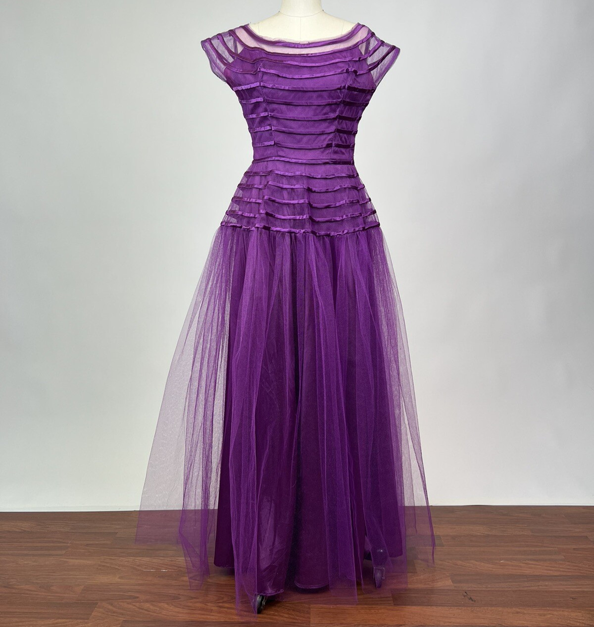 Vintage 1950s Bright Purple Taffeta Gown Fit & Flair with Cuffs Silk Ribbon