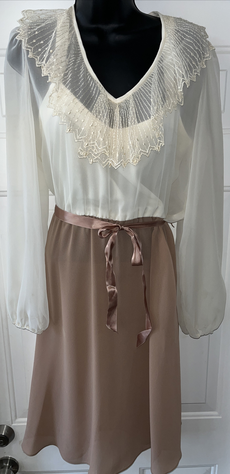 70’s Vintage Polyester Lace Ruffle Neck trim Belted Dress Size S/M?