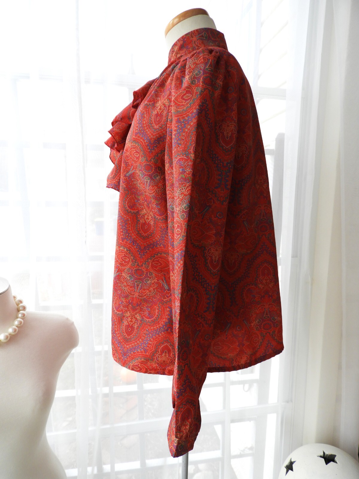 Vtg 1980’s Victorian Style Blouse Lady Arrow Red Paisley sz M/L