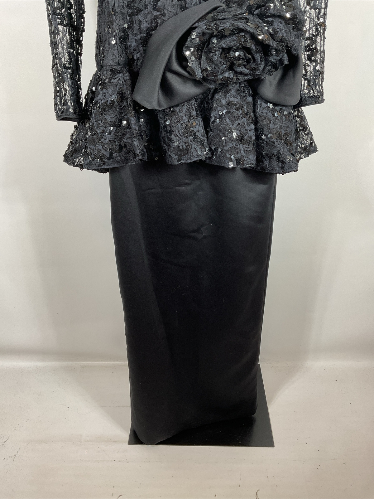 80s VTG Black Sequin Satin Sleeve Prom Party Formal Dress Long Sleeve M/L Bow